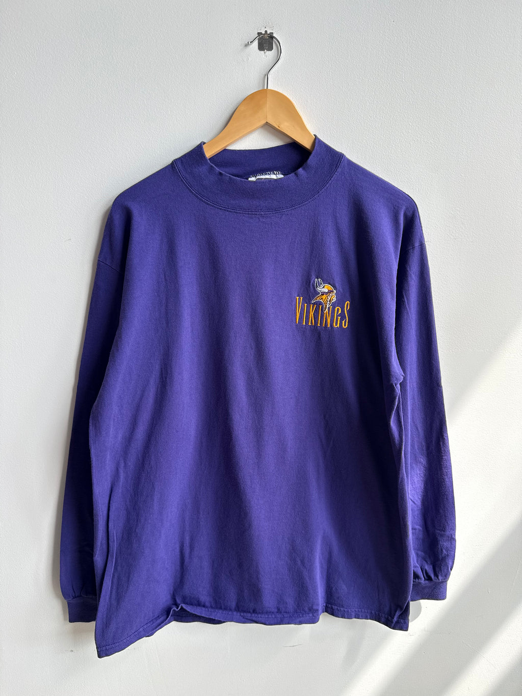 (L) Minnesota Vikings Mock Neck Tee