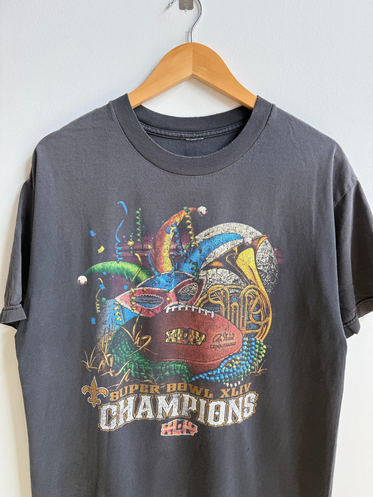 (L) New Orleans Saints Tee