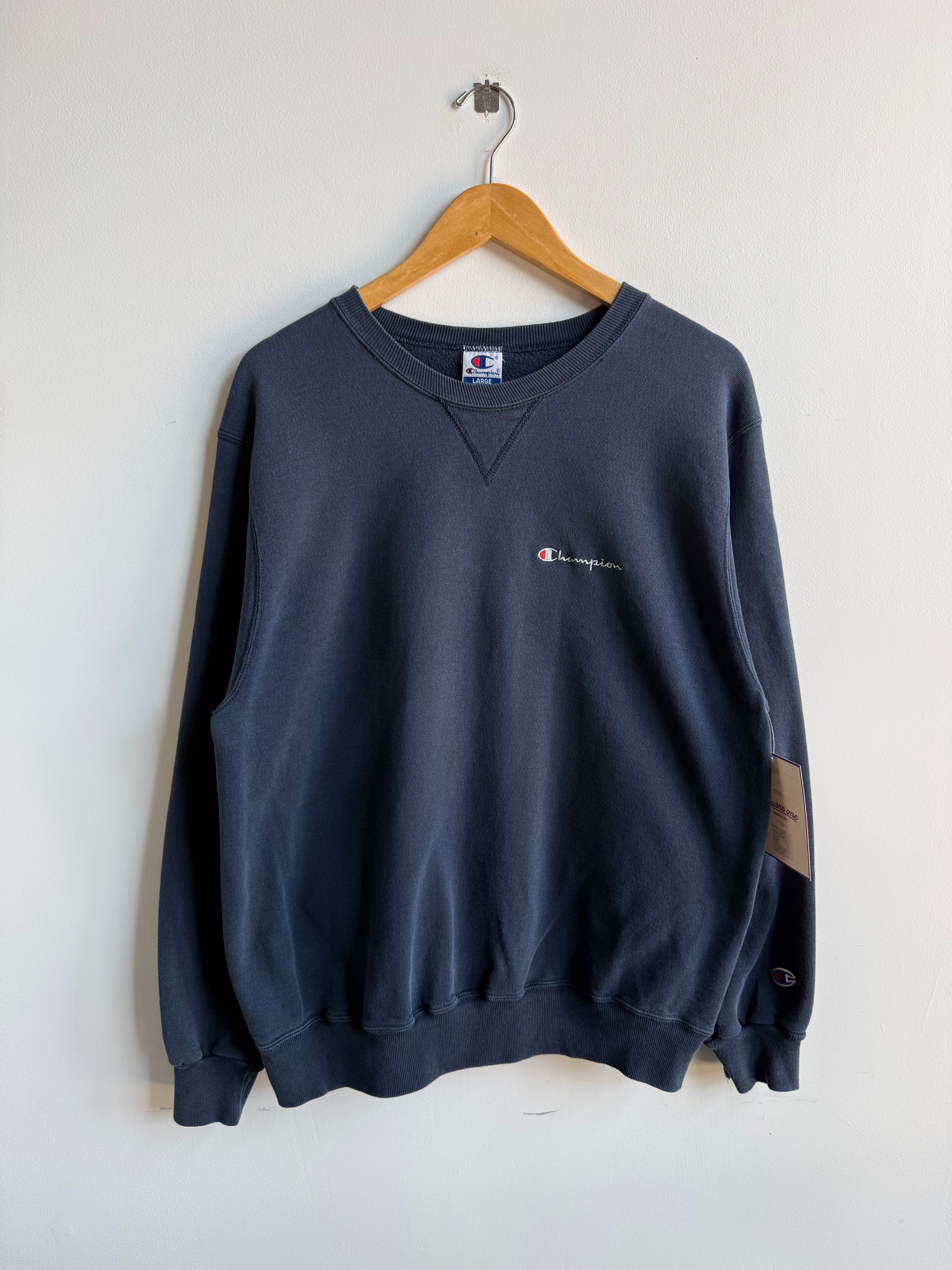 (L) Champion Crew