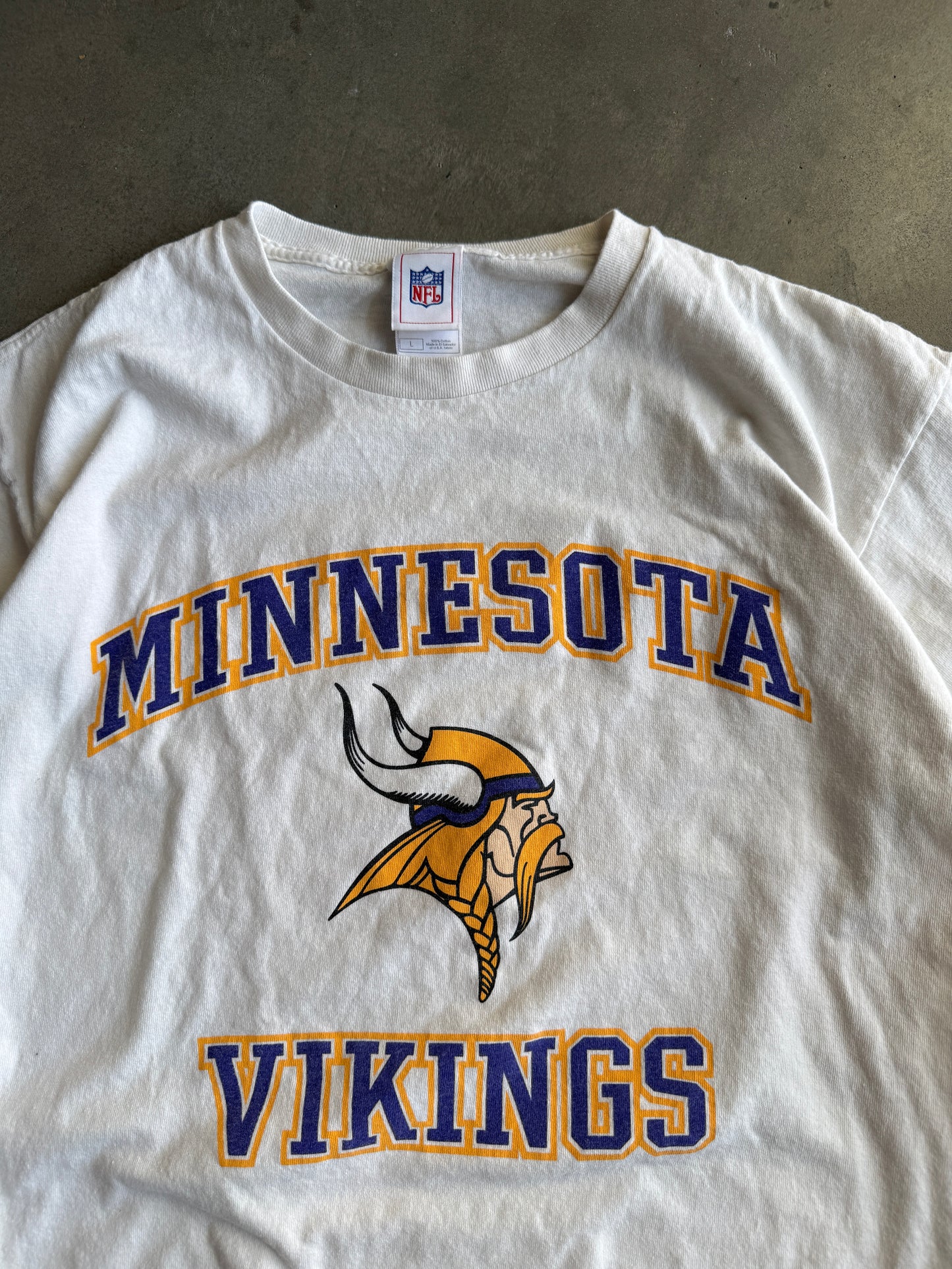 (L) Minnesota Vikings Tee
