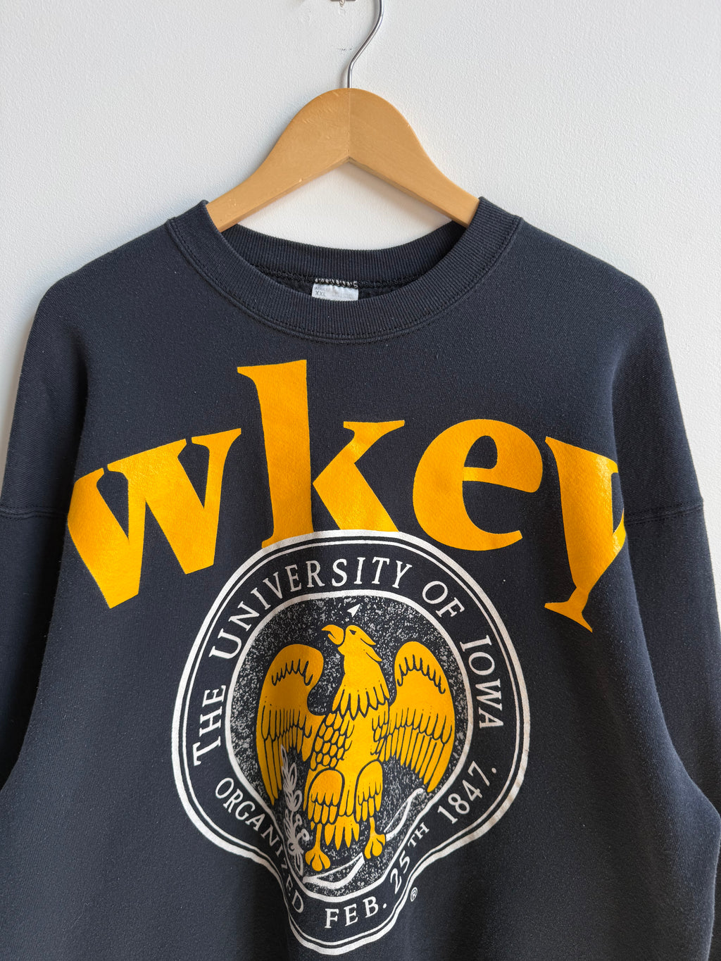 (XXL) Iowa Hawkeyes Spellout Crew
