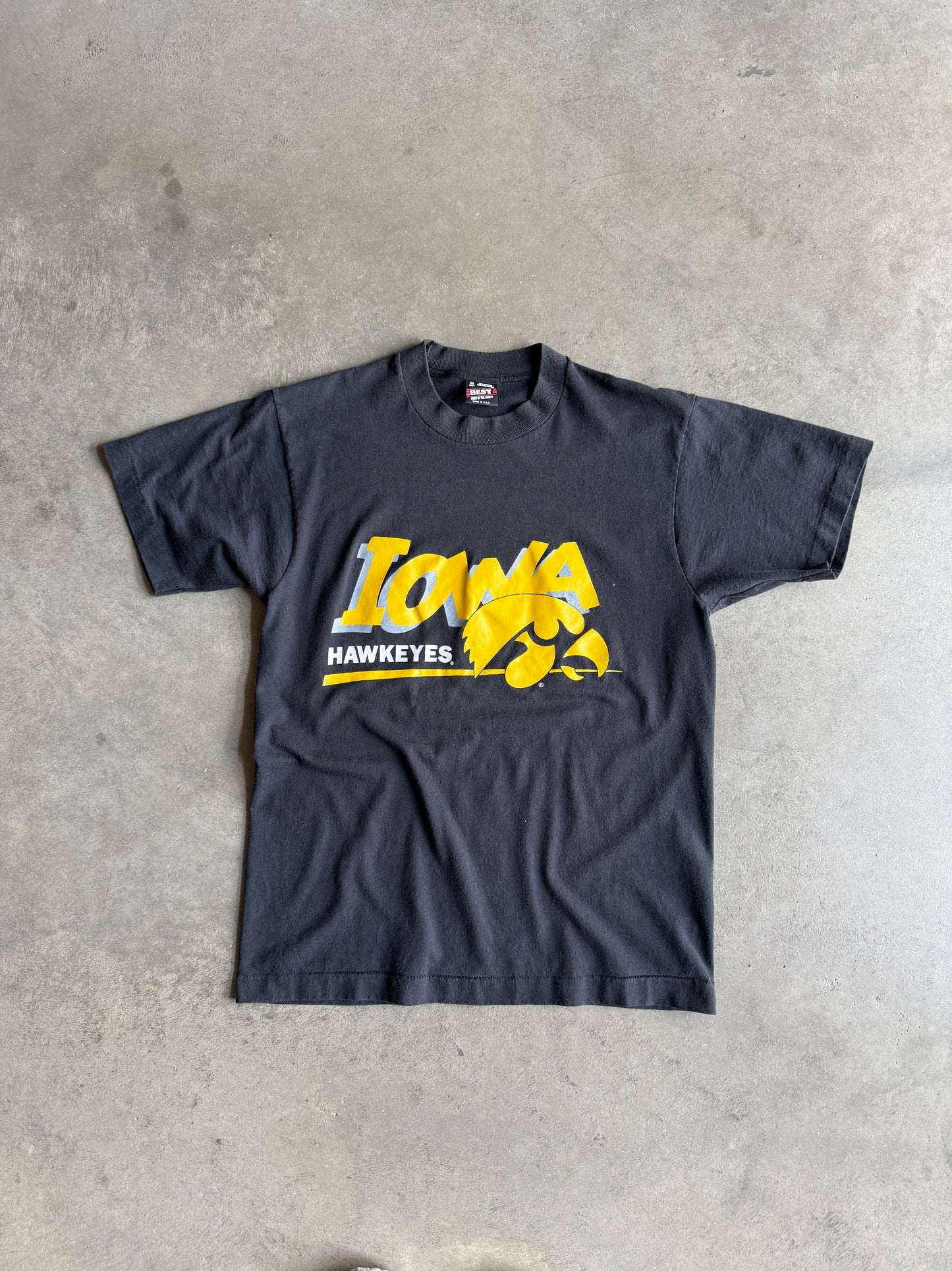 (M) Iowa Hawkeyes Tee