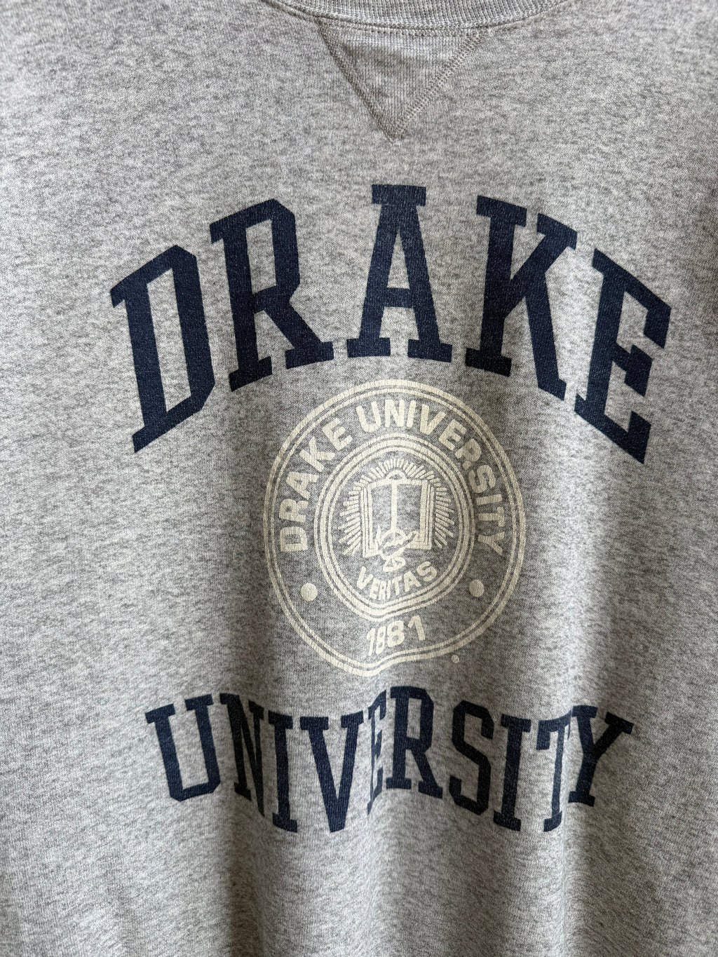 (L) Drake University Crew