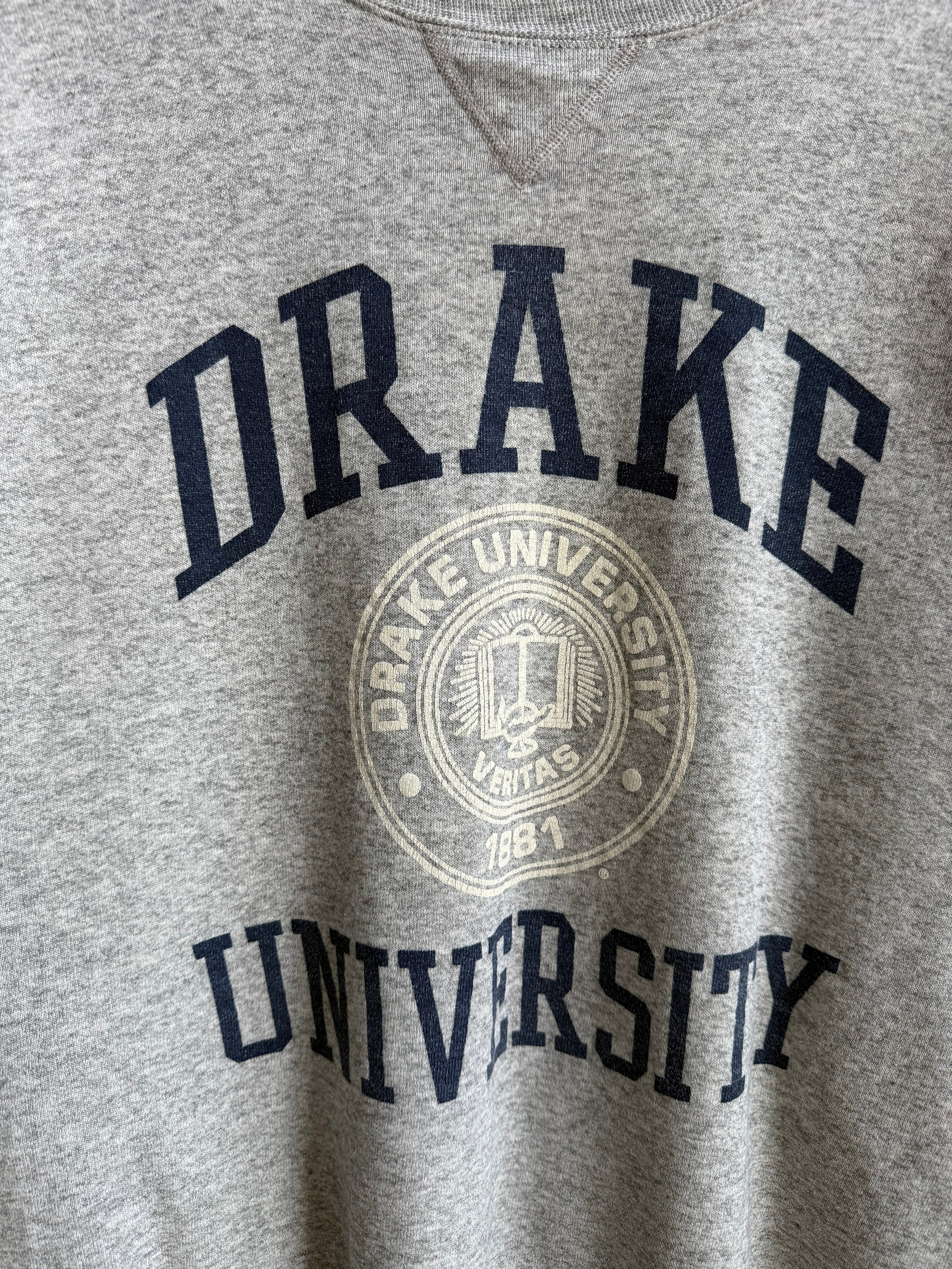 (L) Drake University Crew
