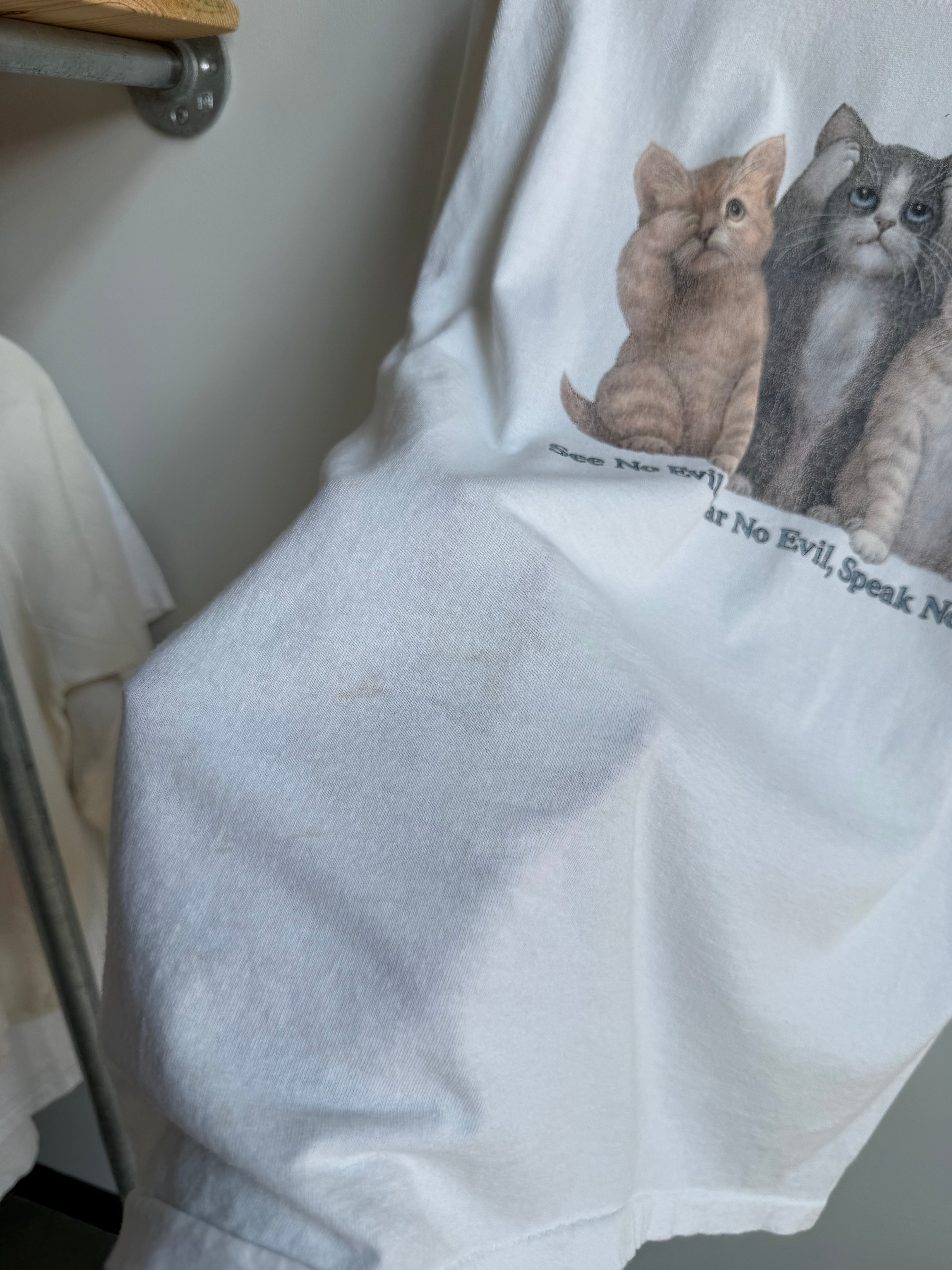 (L) See No Evil Cats Tee