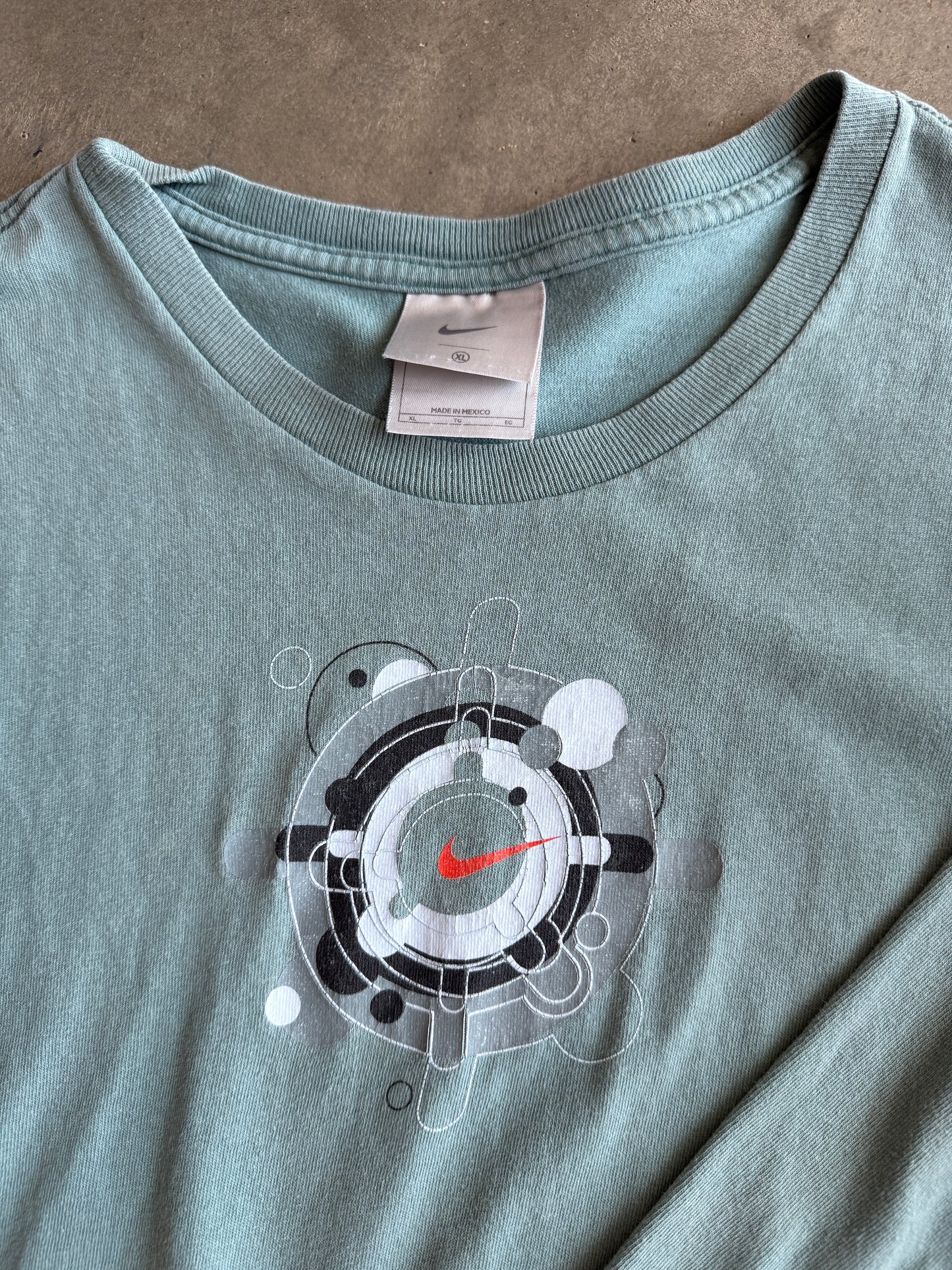 (M) Nike Long Sleeve Tee