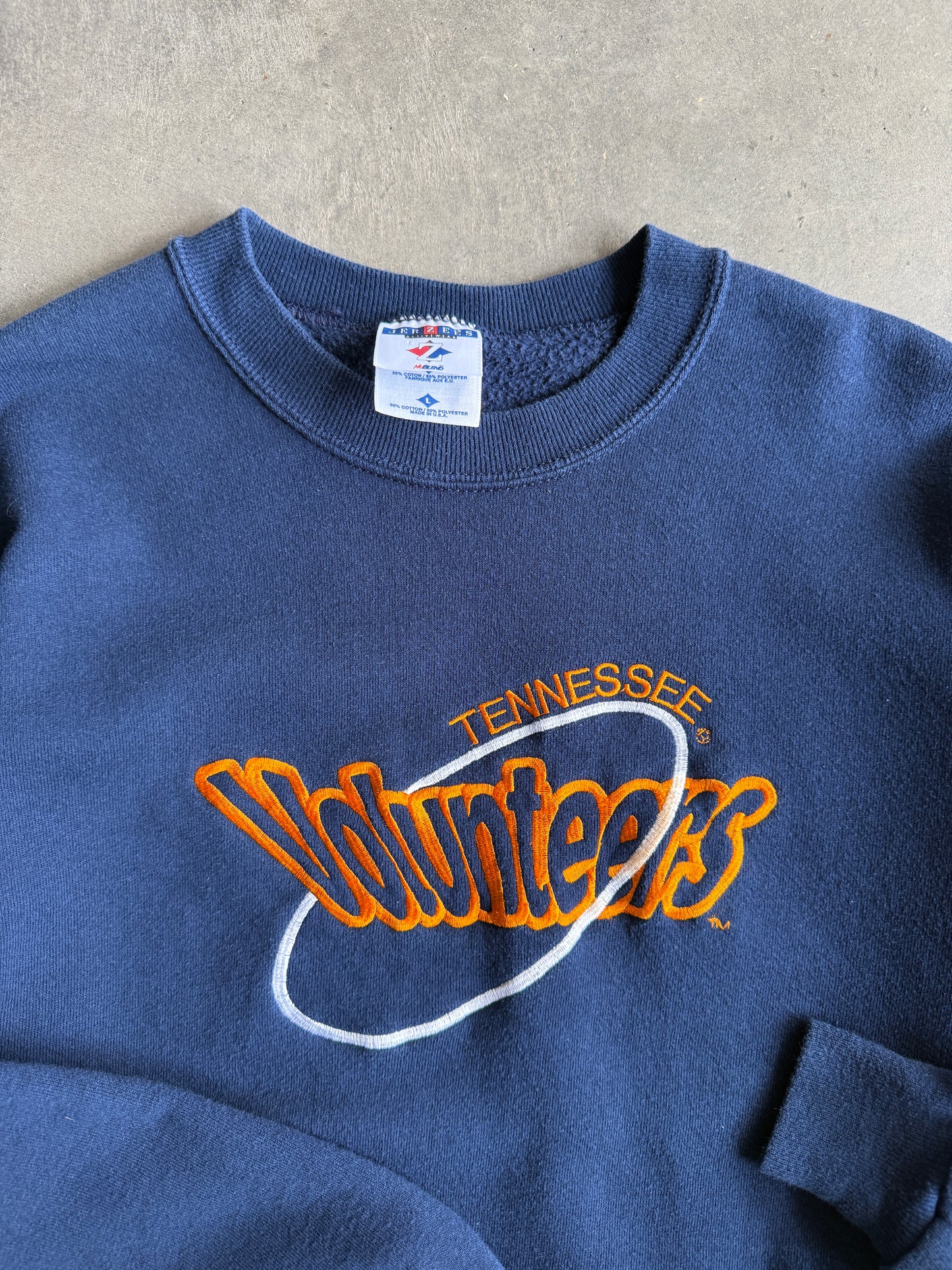 (L) Tennessee Volunteers Crew