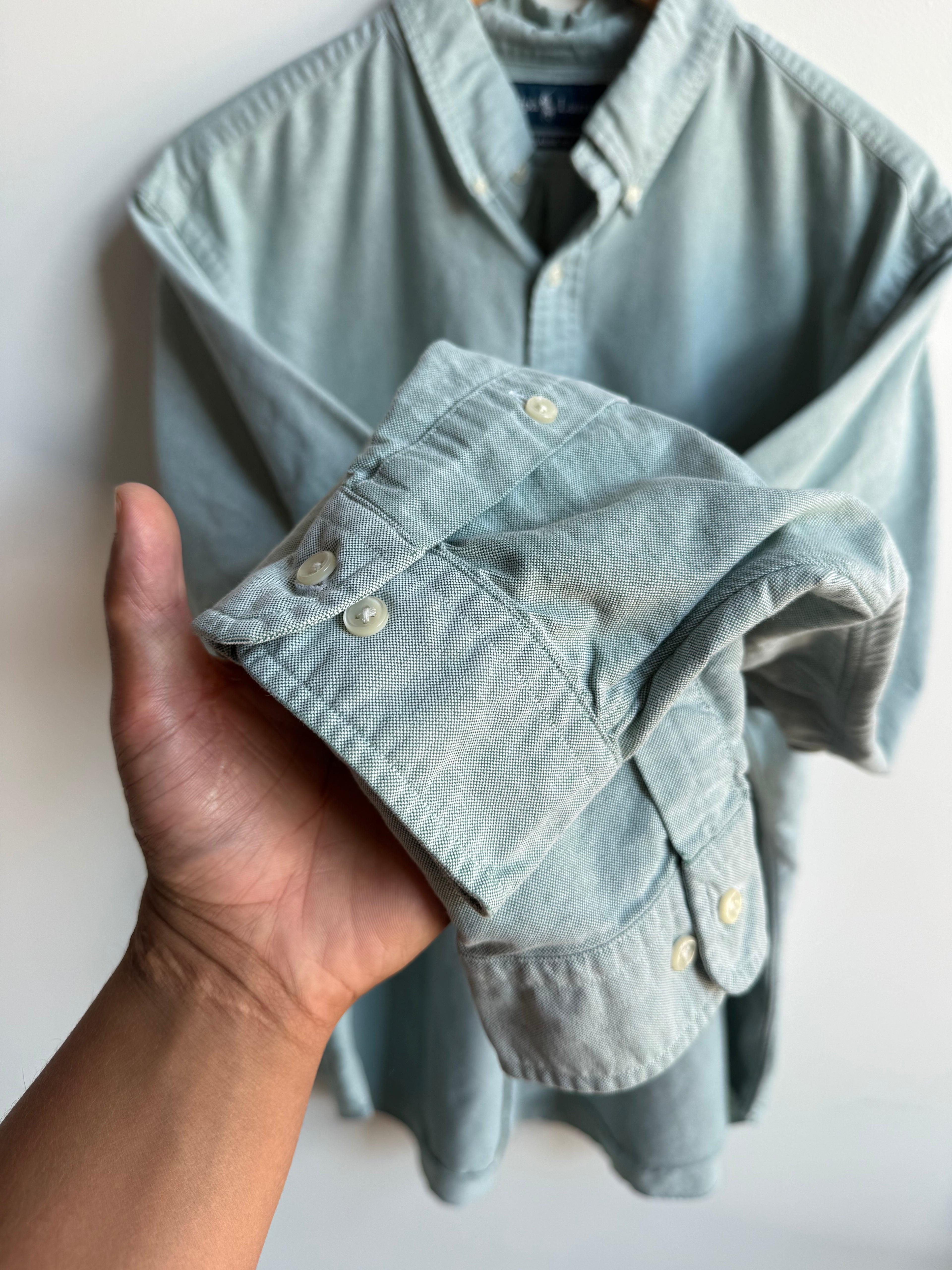 (L) Ralph Lauren Button Up Shirt