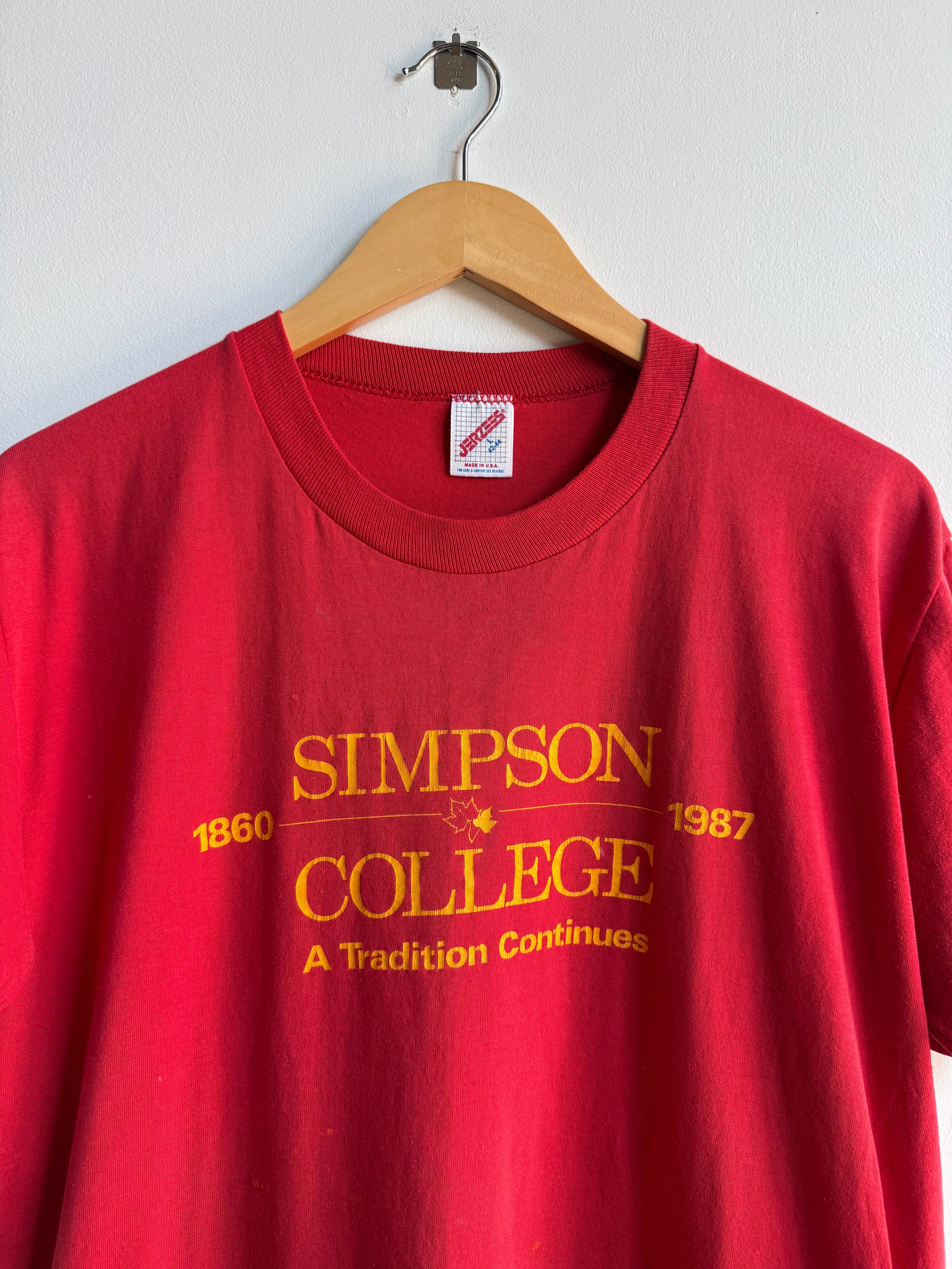 (L) Simpson College Tee