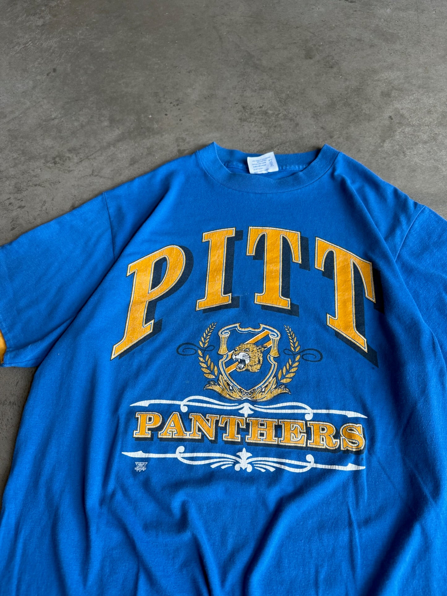 (L) Pitt Panthers Tee
