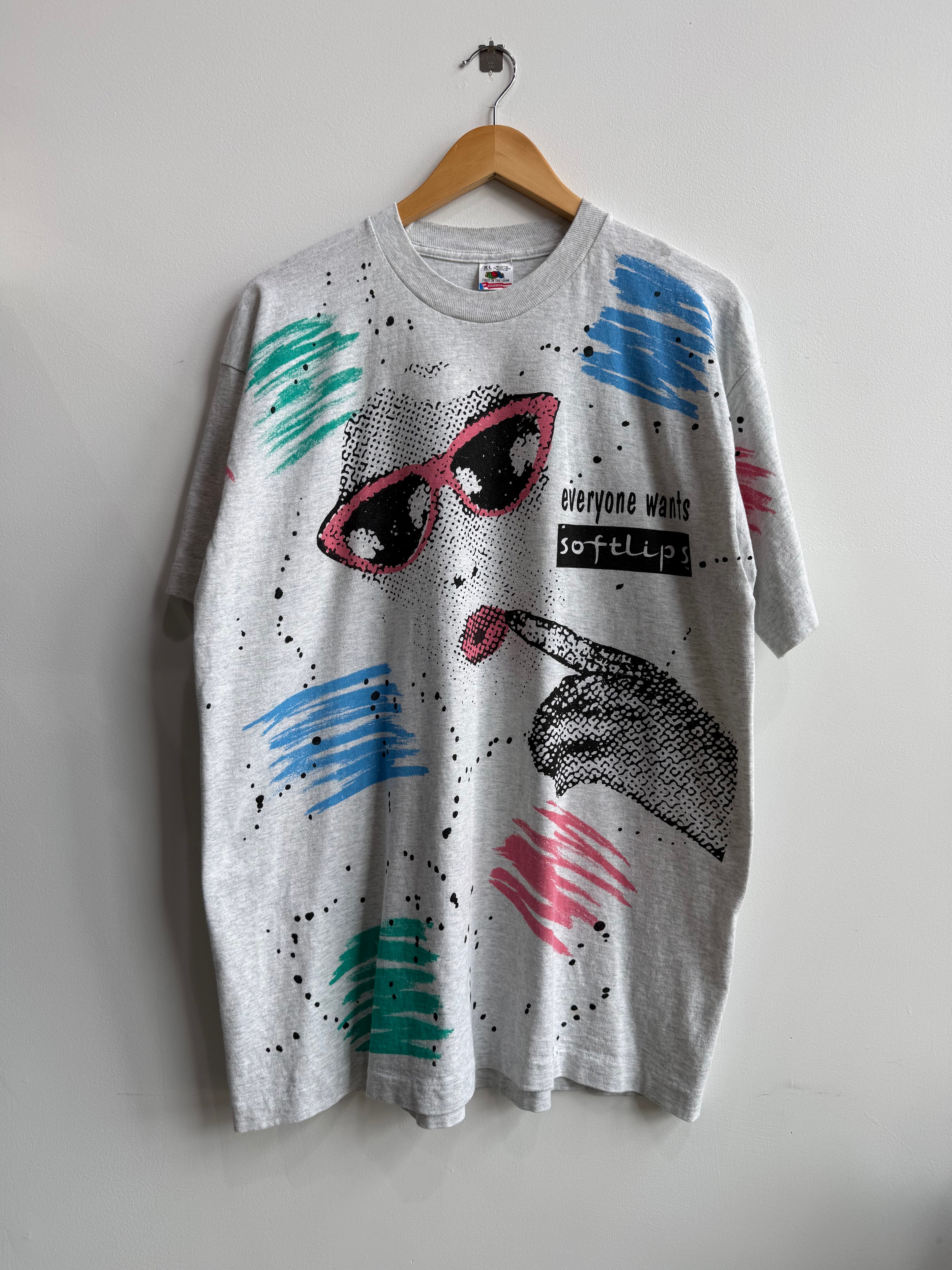 (XL) Softlips Tee