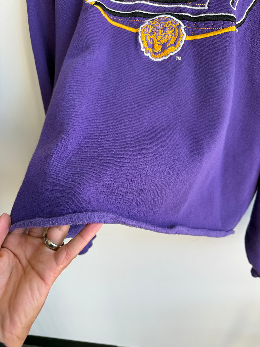 (L) LSU Tigers Cropped Crew