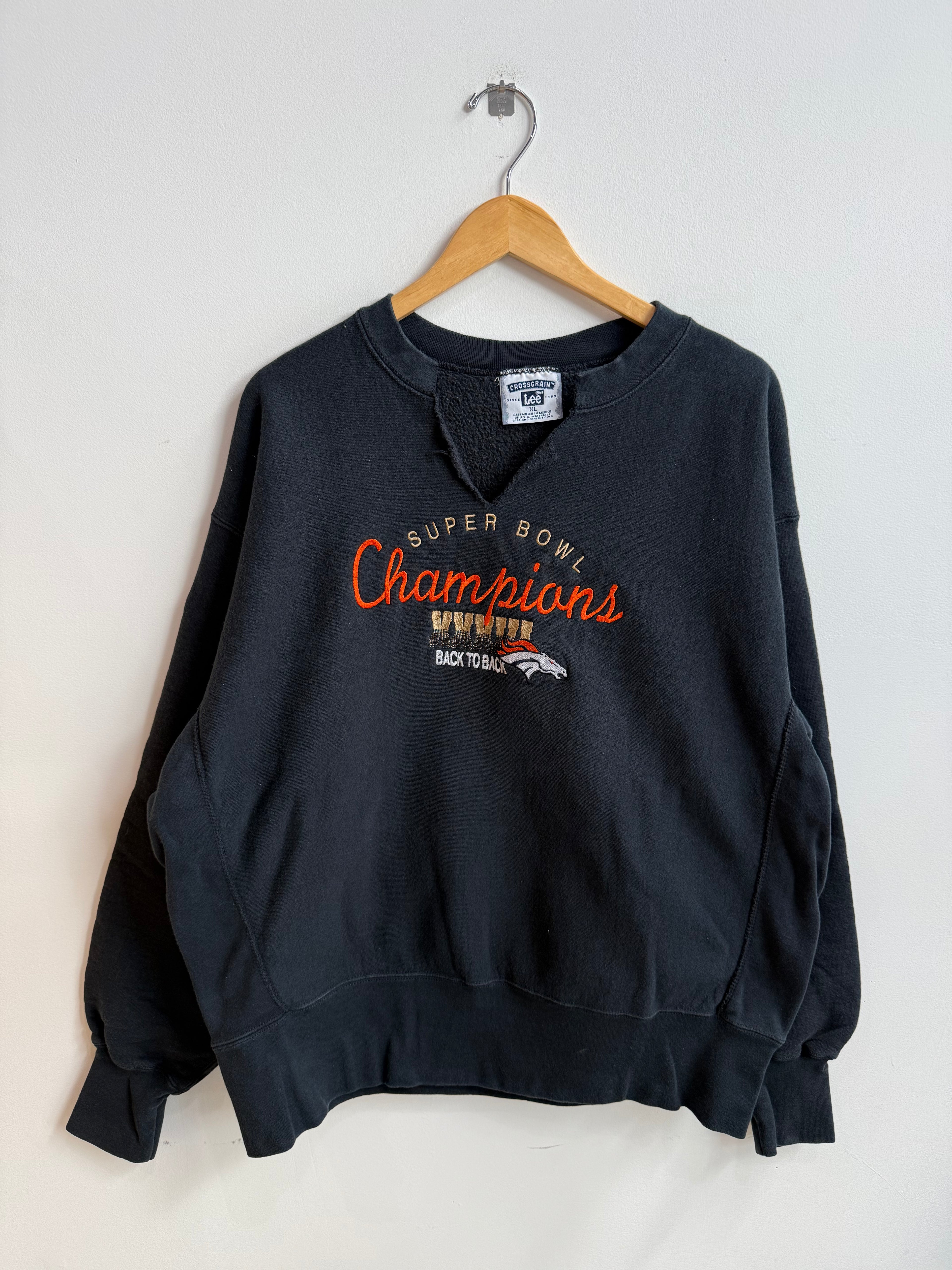 (XL) Denver Broncos Crew