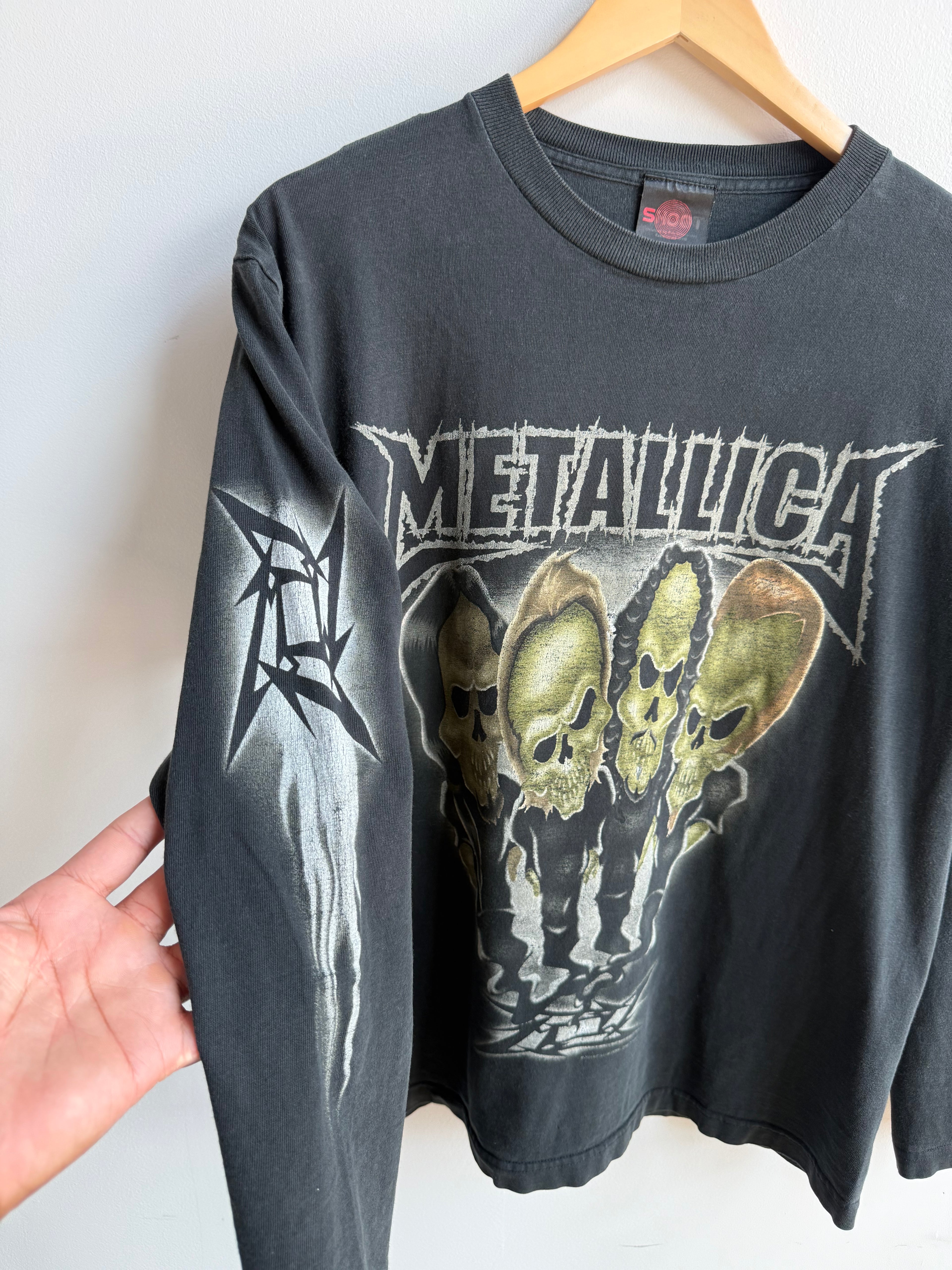 (L) Metallica Tee