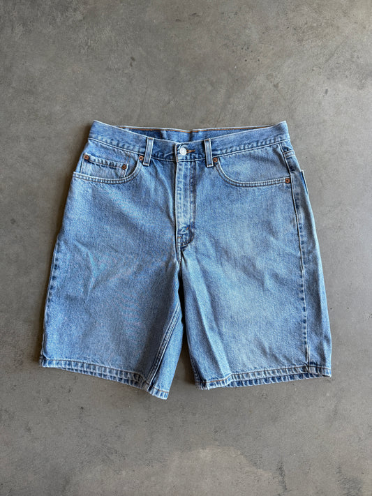 (32) Levi’s 550 Jean Short