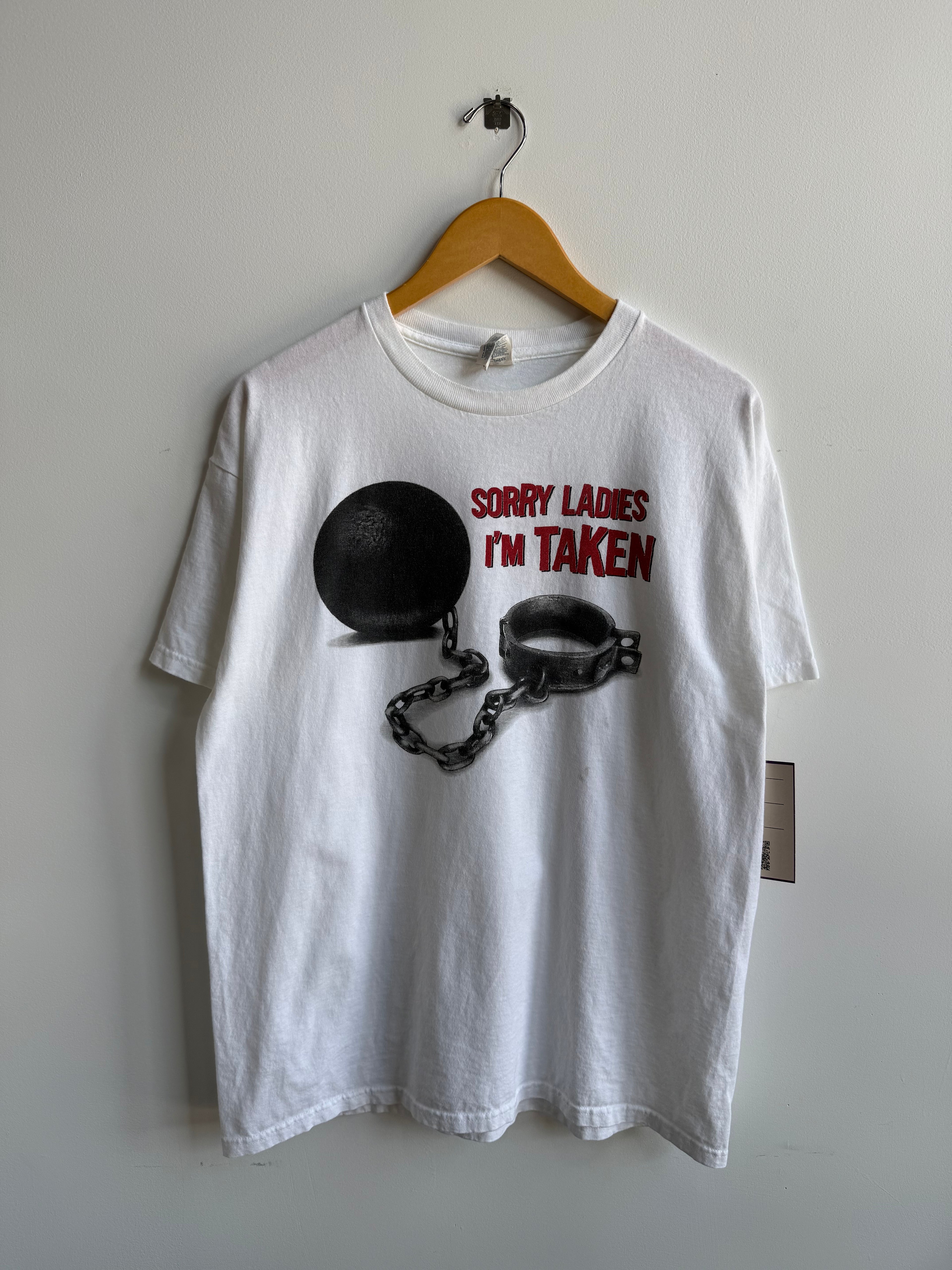 (L) Ball And Chain Tee