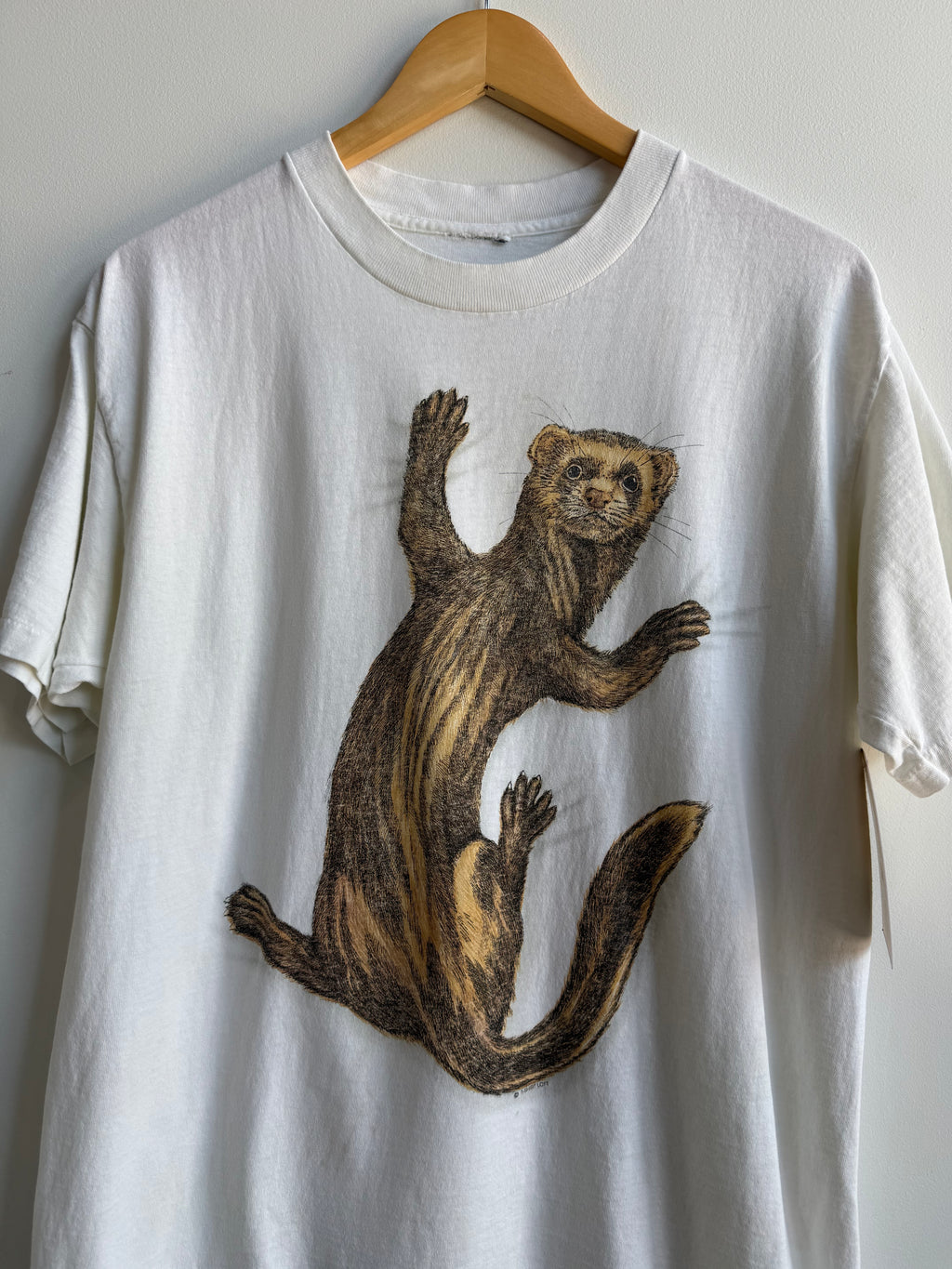 (L) Otter Tee