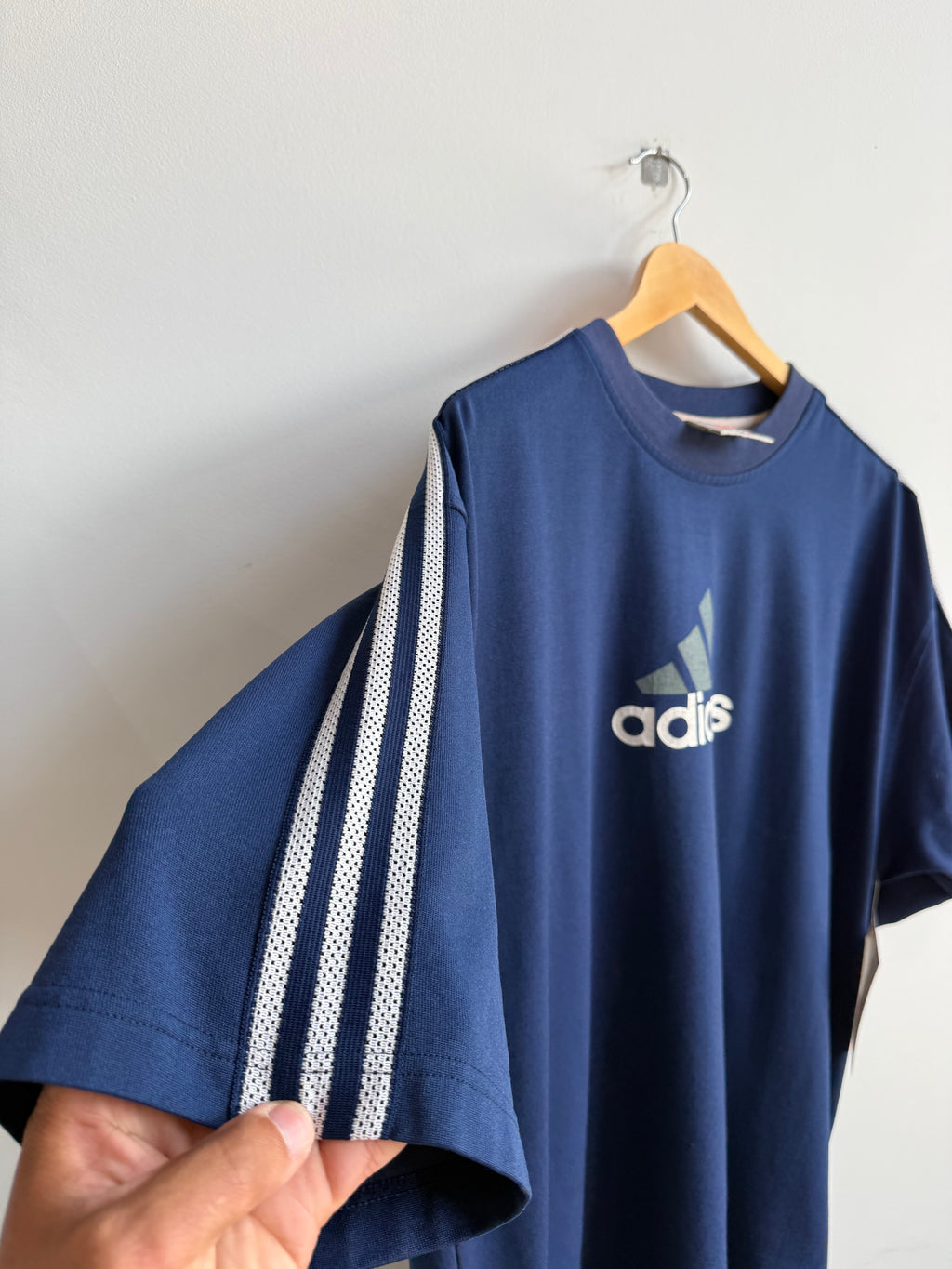 (L) Adidas Tee