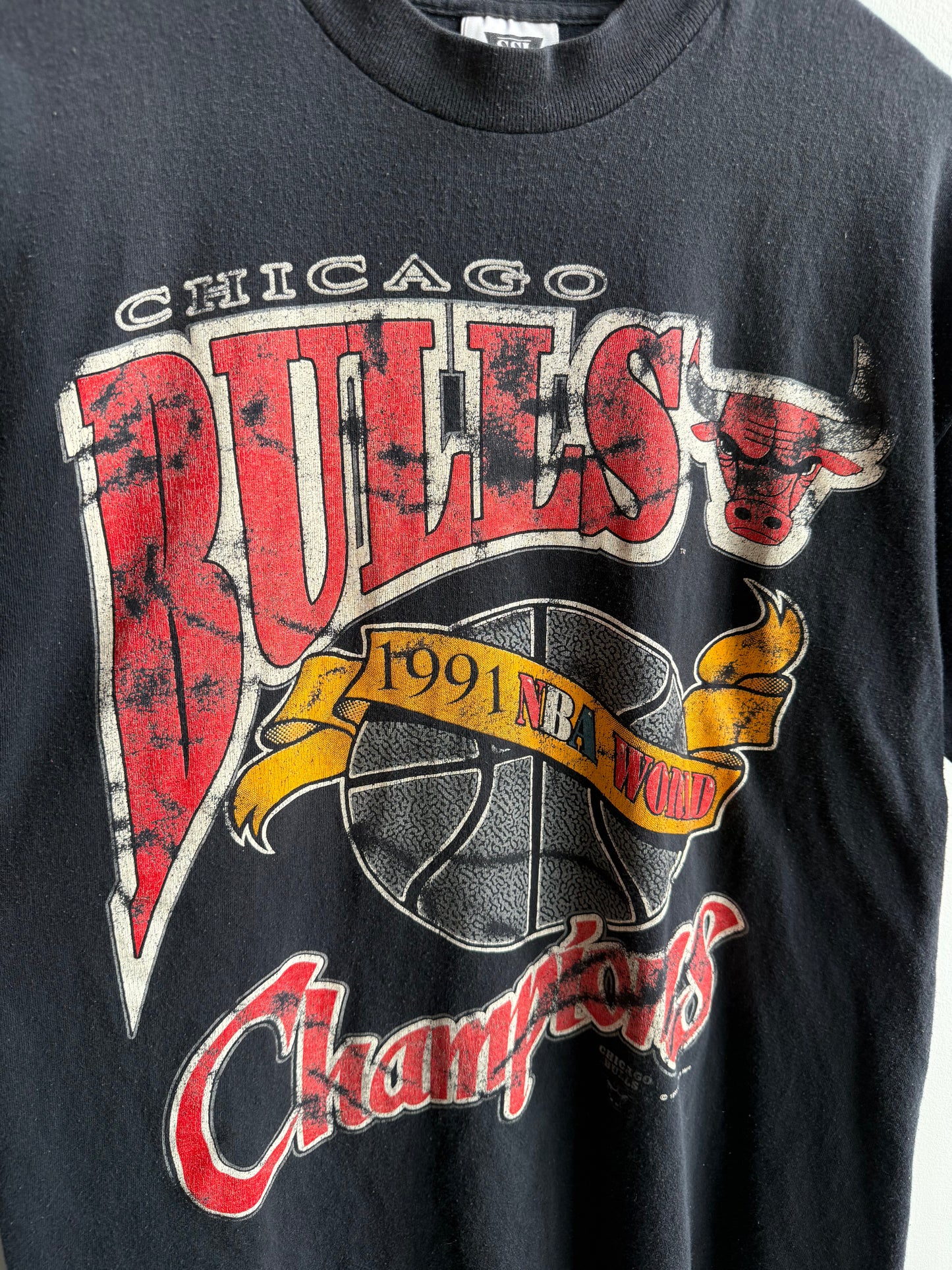 (L) 1991 Chicago Bulls Tee