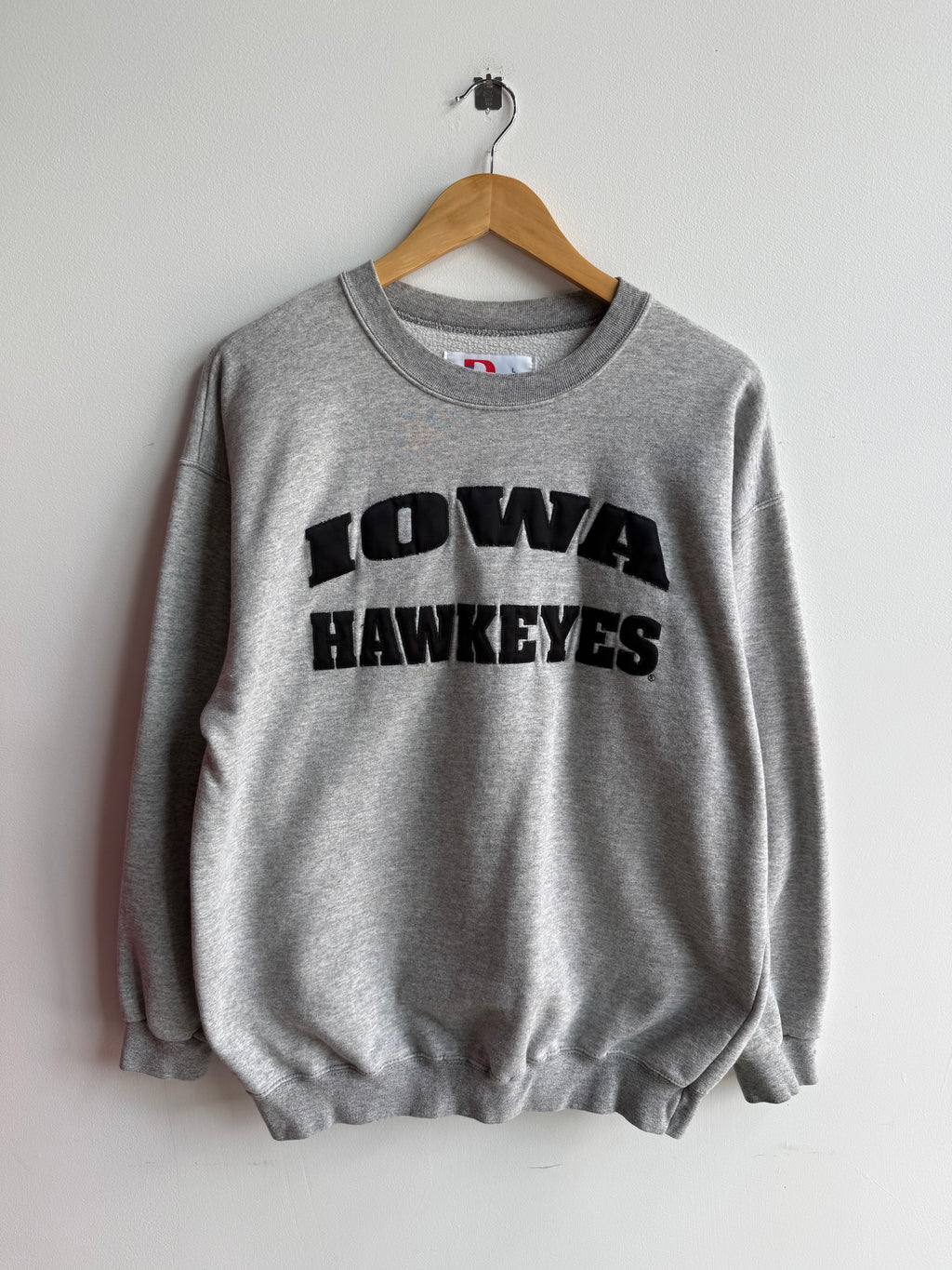 (L) Iowa Hawkeyes Crew