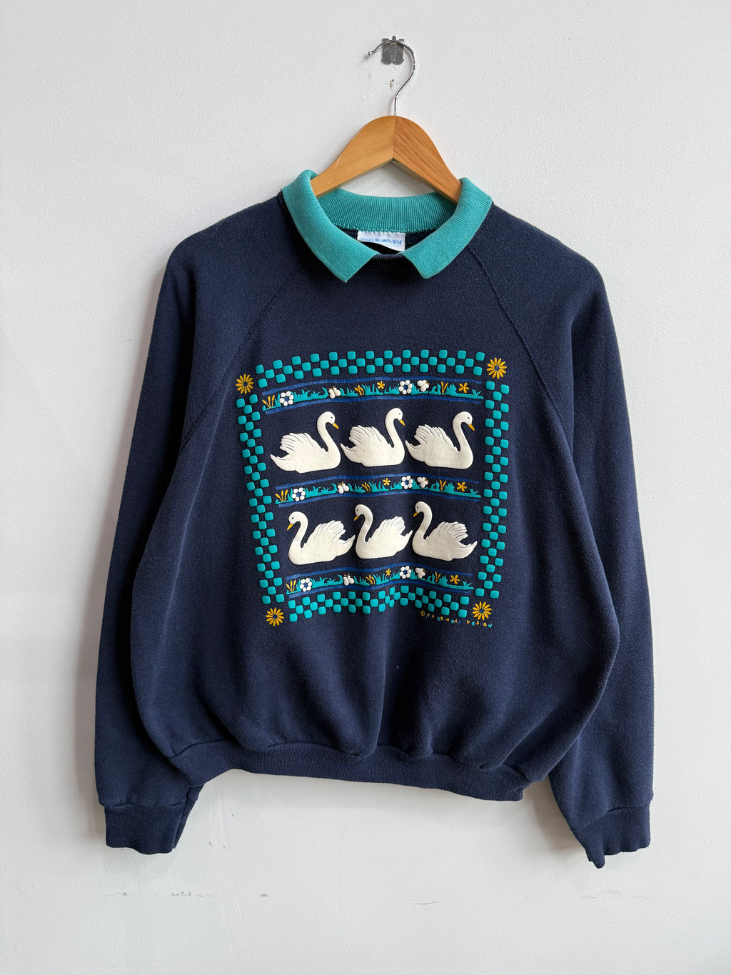 (XL) Swan Crew