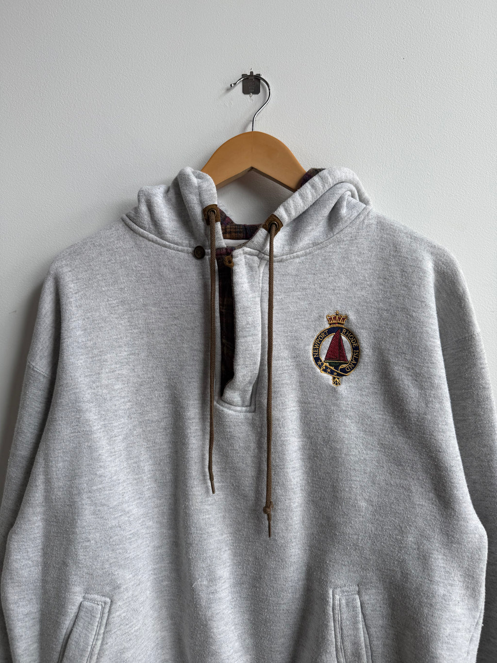 (M) Newport Rhode Island Hoodie