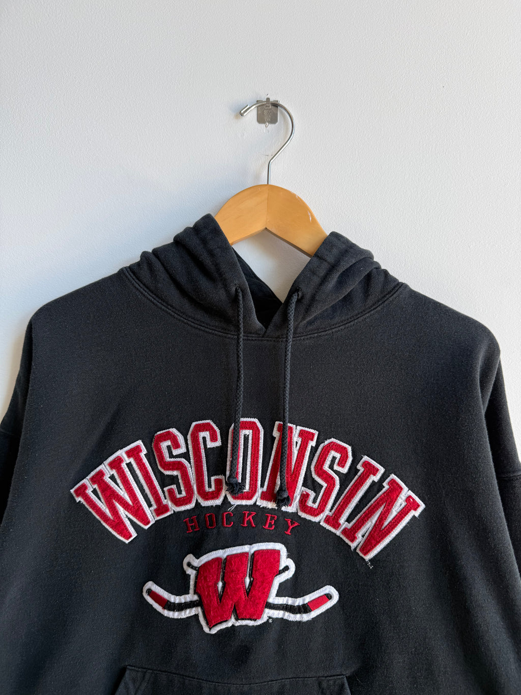(L) Wisconsin Badgers Hockey Hoodie