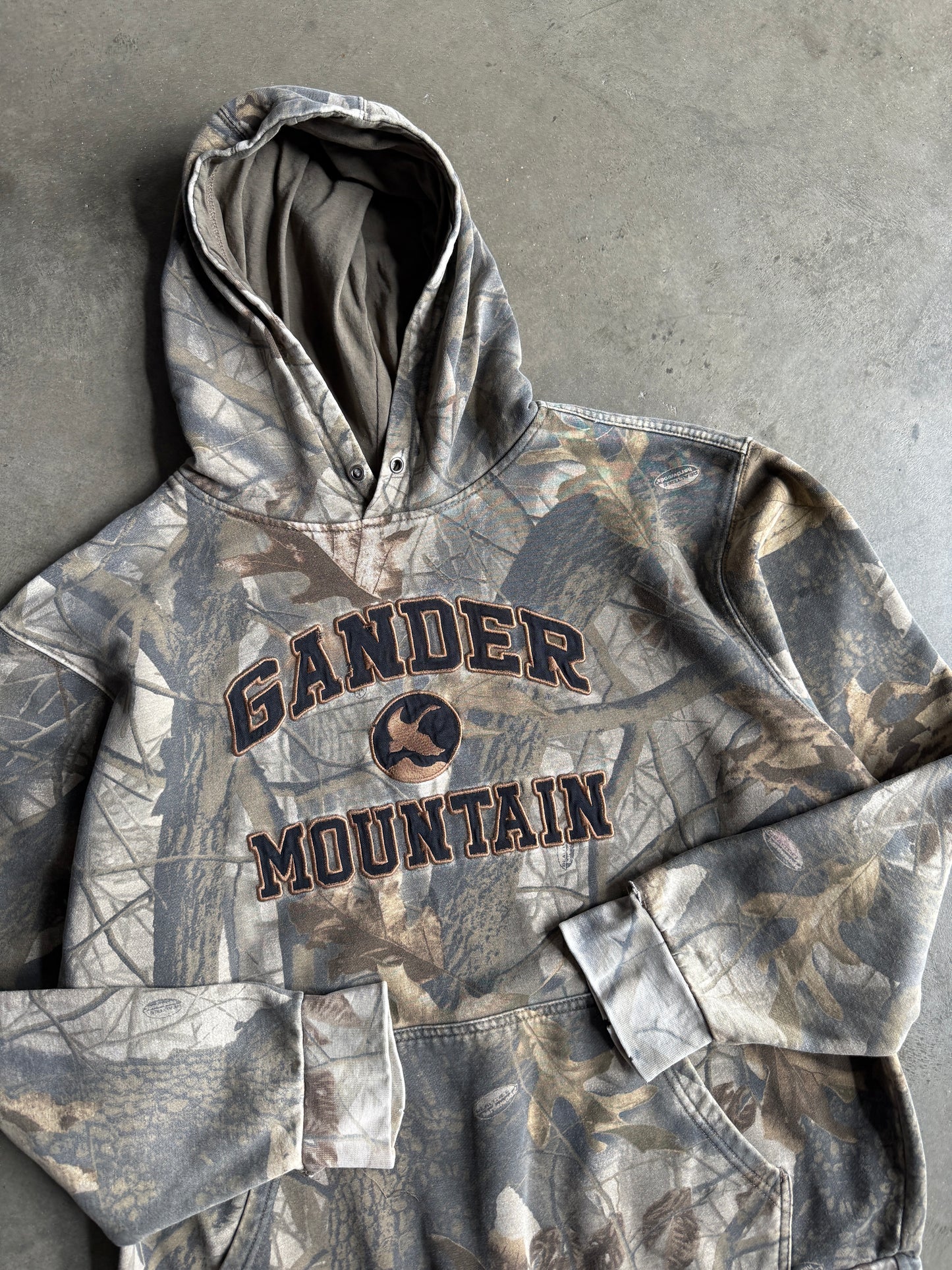 (XL) Camo Hoodie