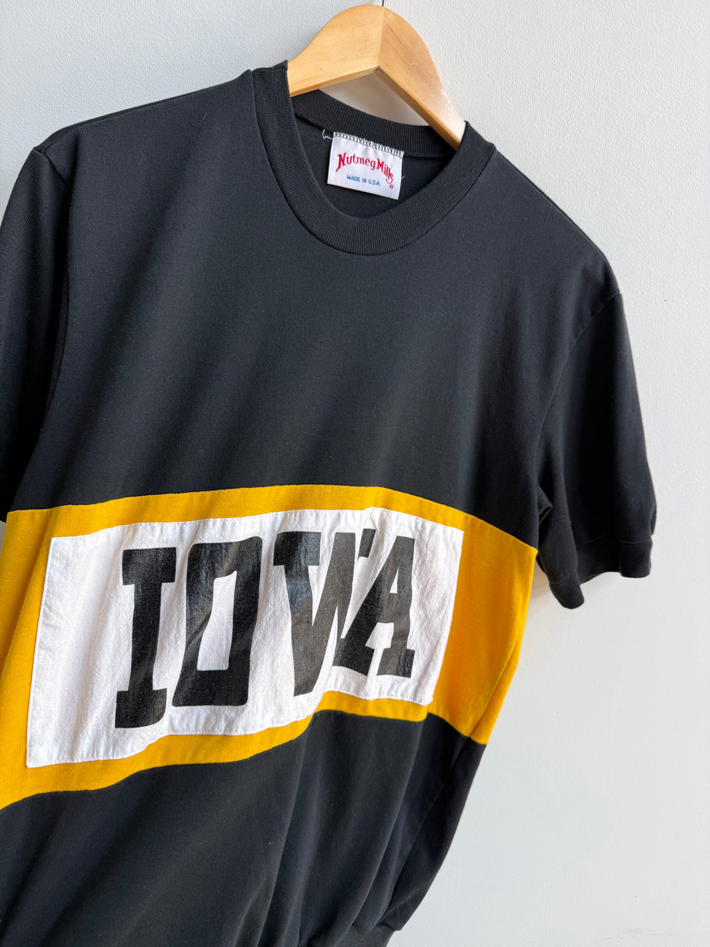 (L) Iowa Hawkeyes Shirt