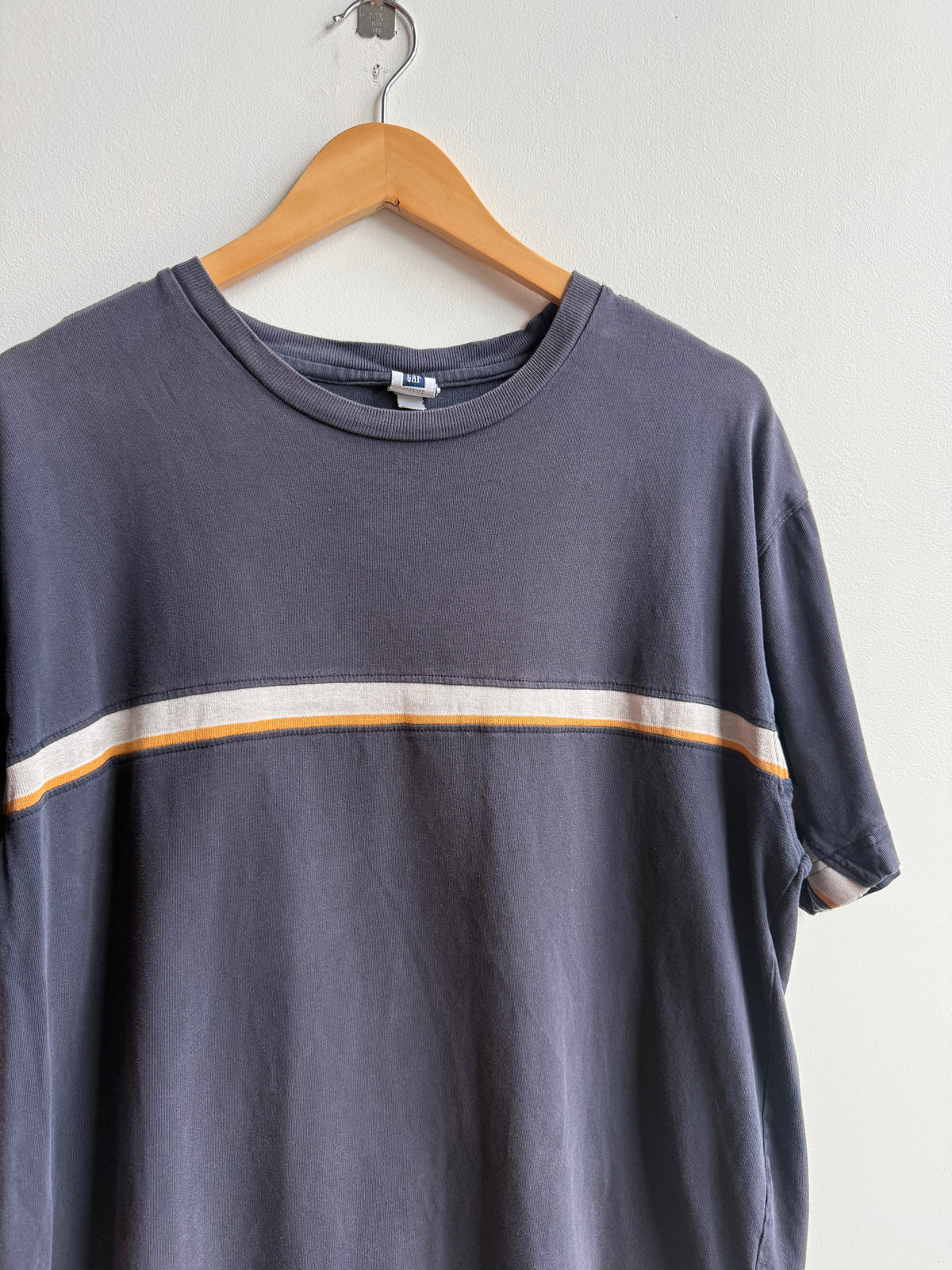 (L) Gap Stripe Tee
