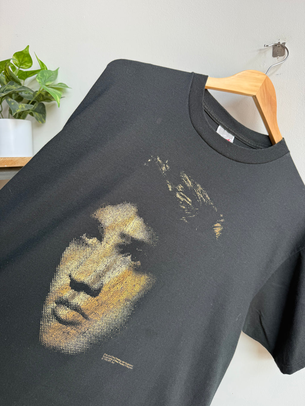 (L) Elvis Presley Tee