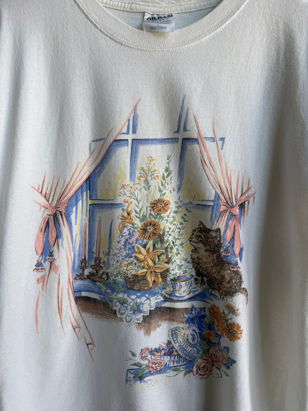 (L) Cat Tee