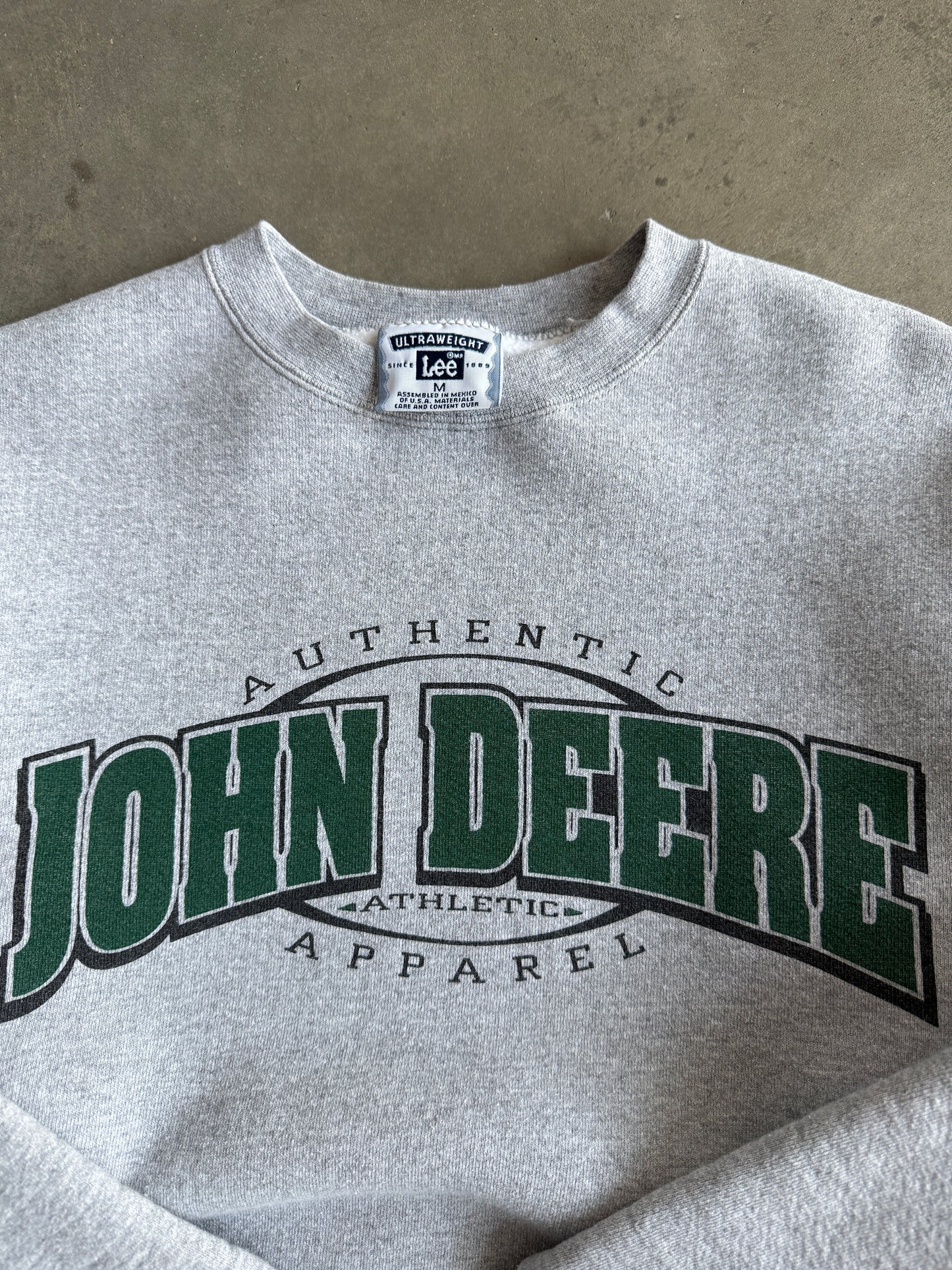 (M) John Deere Athletic Crew