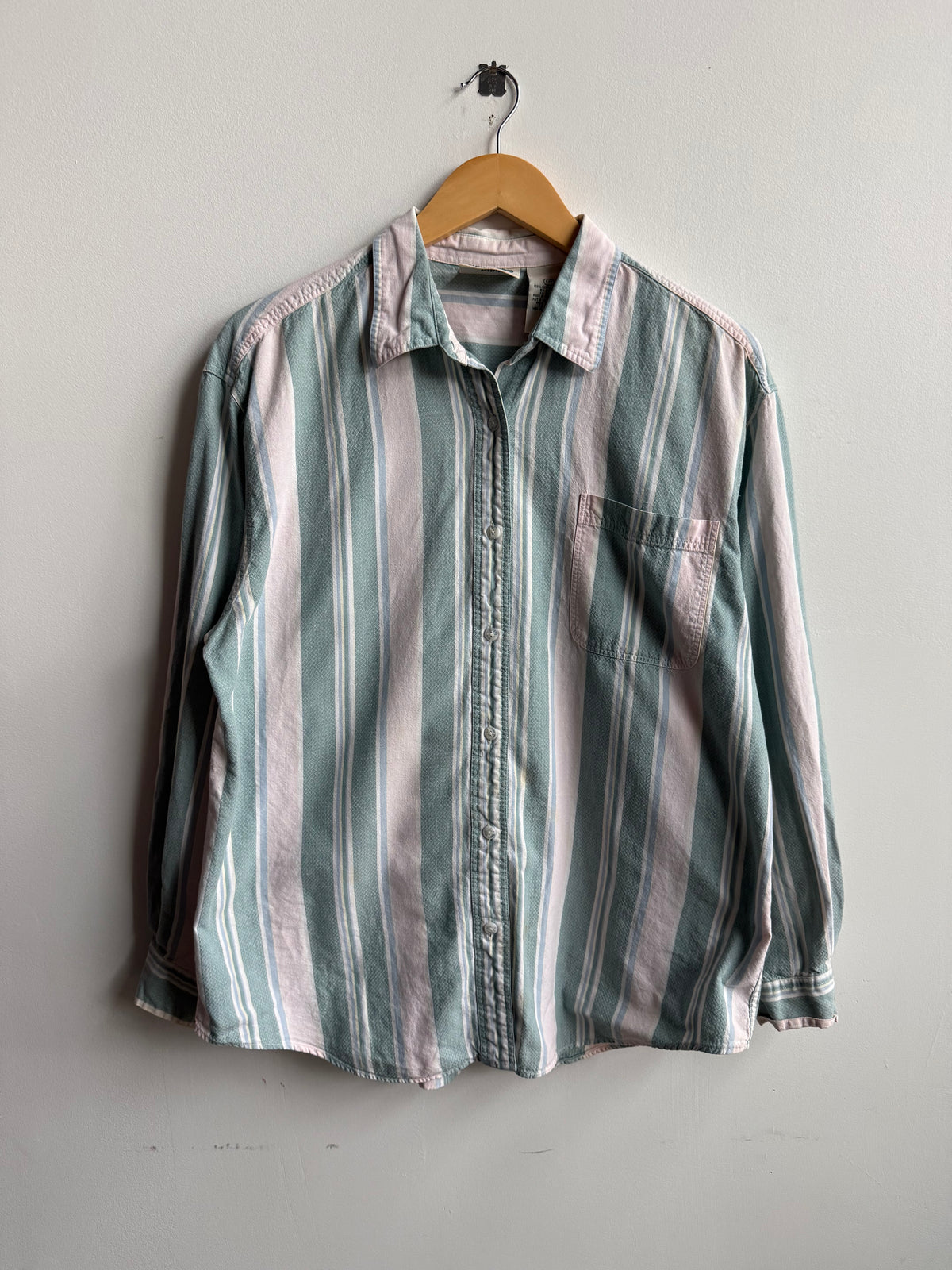 (L) Northern Reflections Button Up