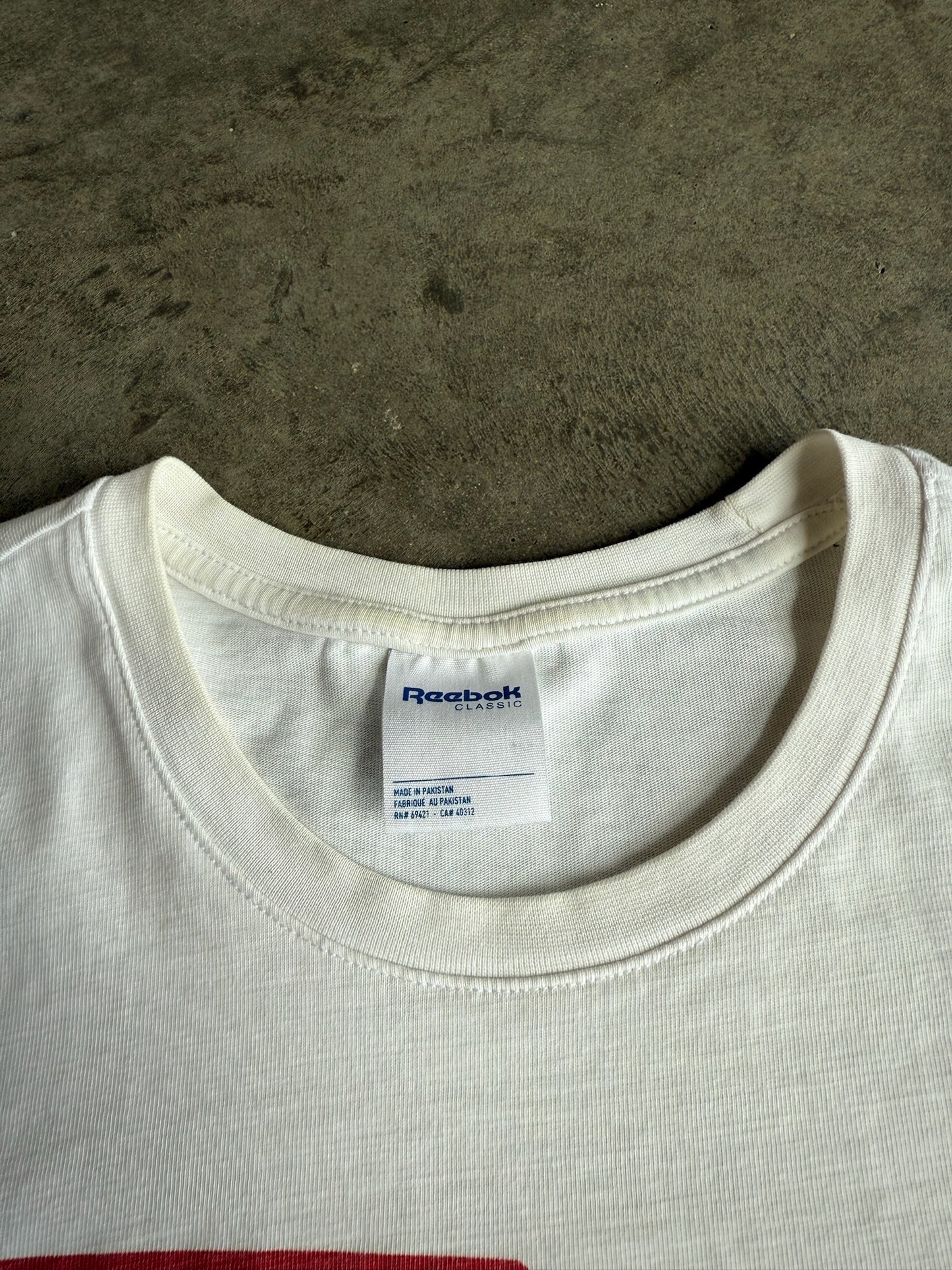 (L) Reebok Tee