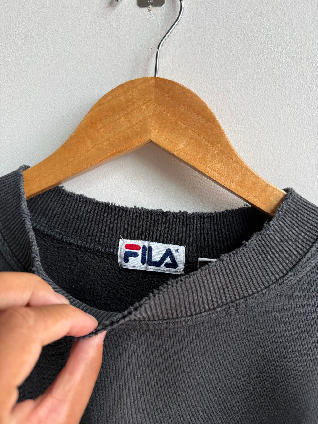 (XL) Fila Embroidered Crew