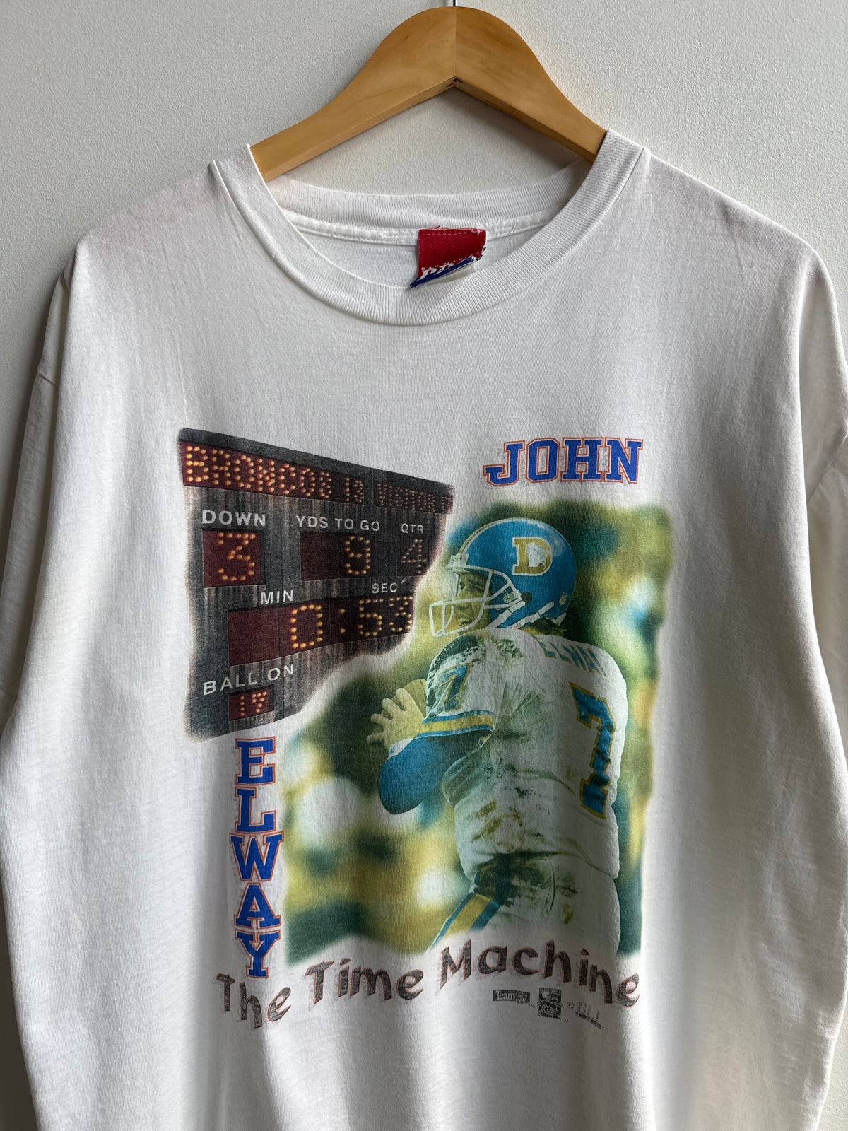 (L) Denver Broncos John Elway Tee