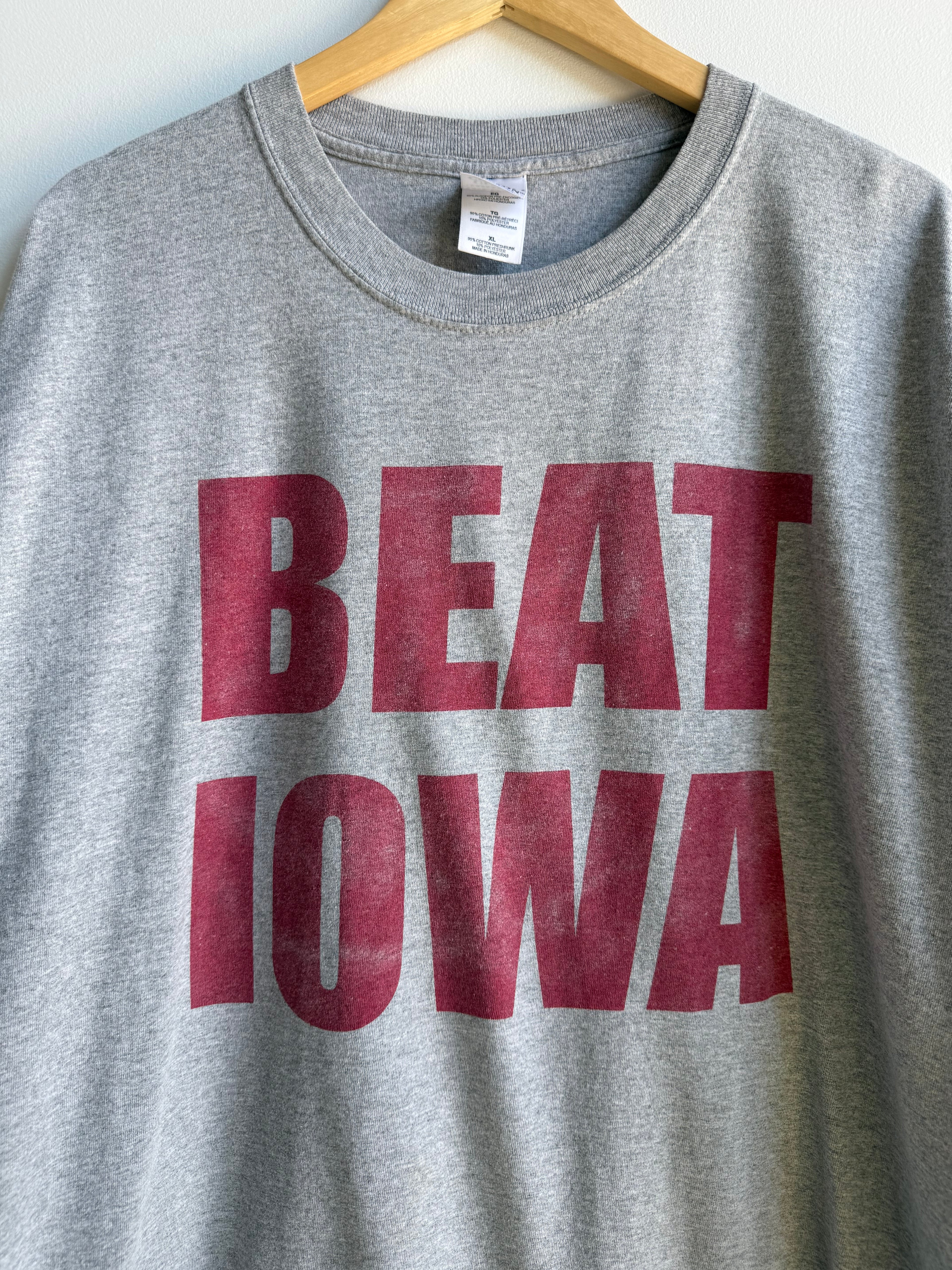 (XL) Beat Iowa Tee