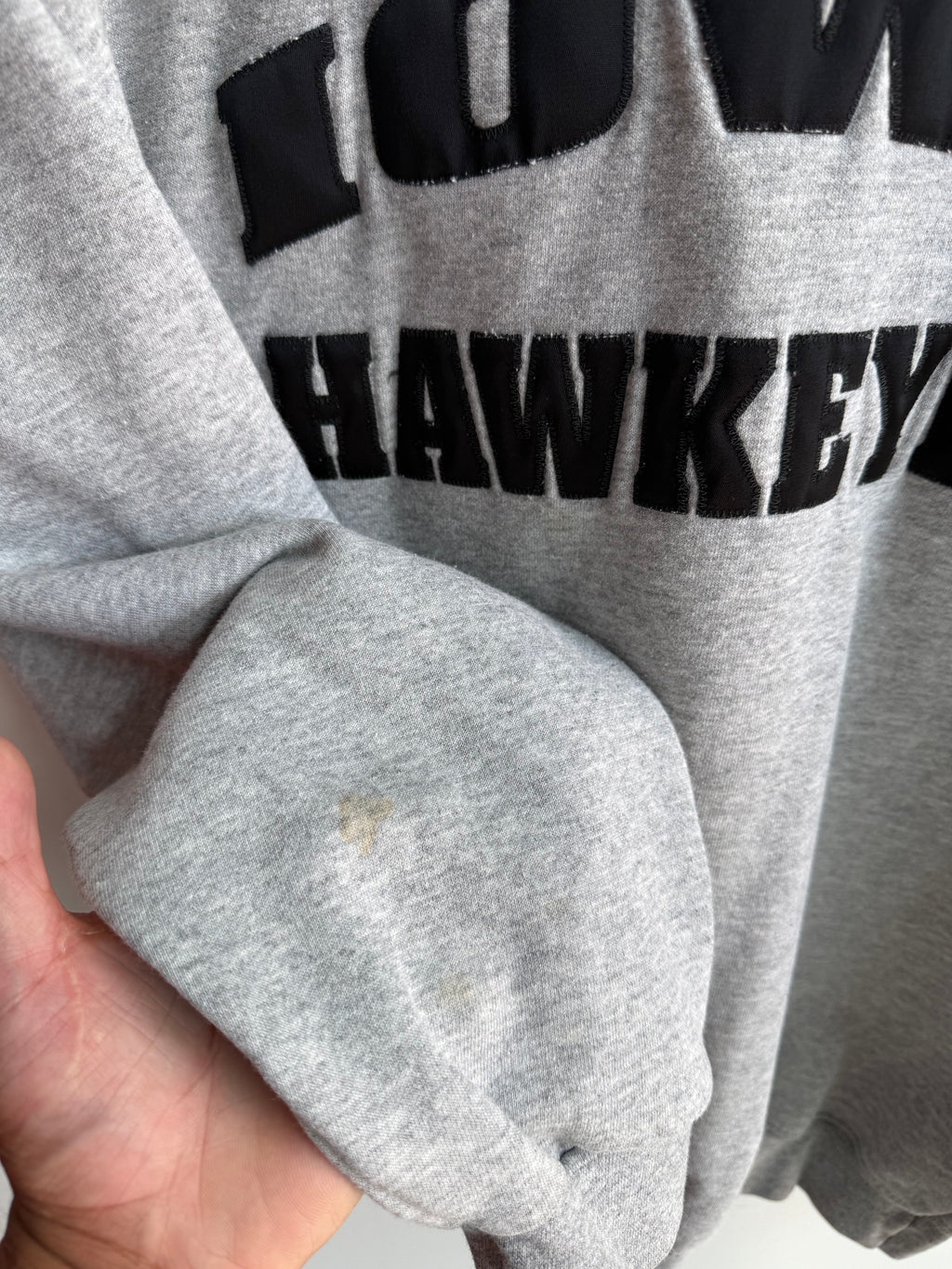 (L) Iowa Hawkeyes Crew
