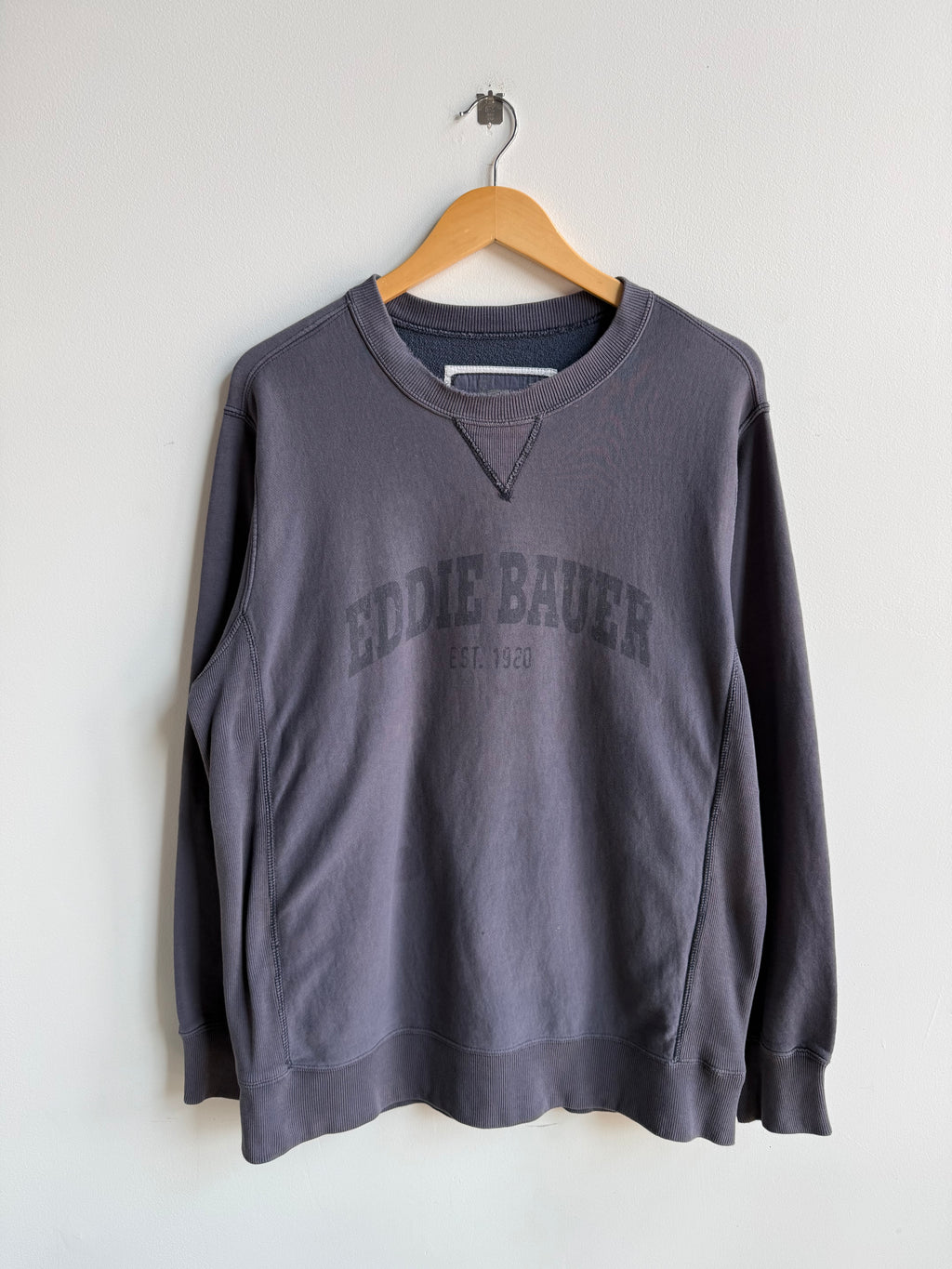 (L) Eddie Bauer Crew
