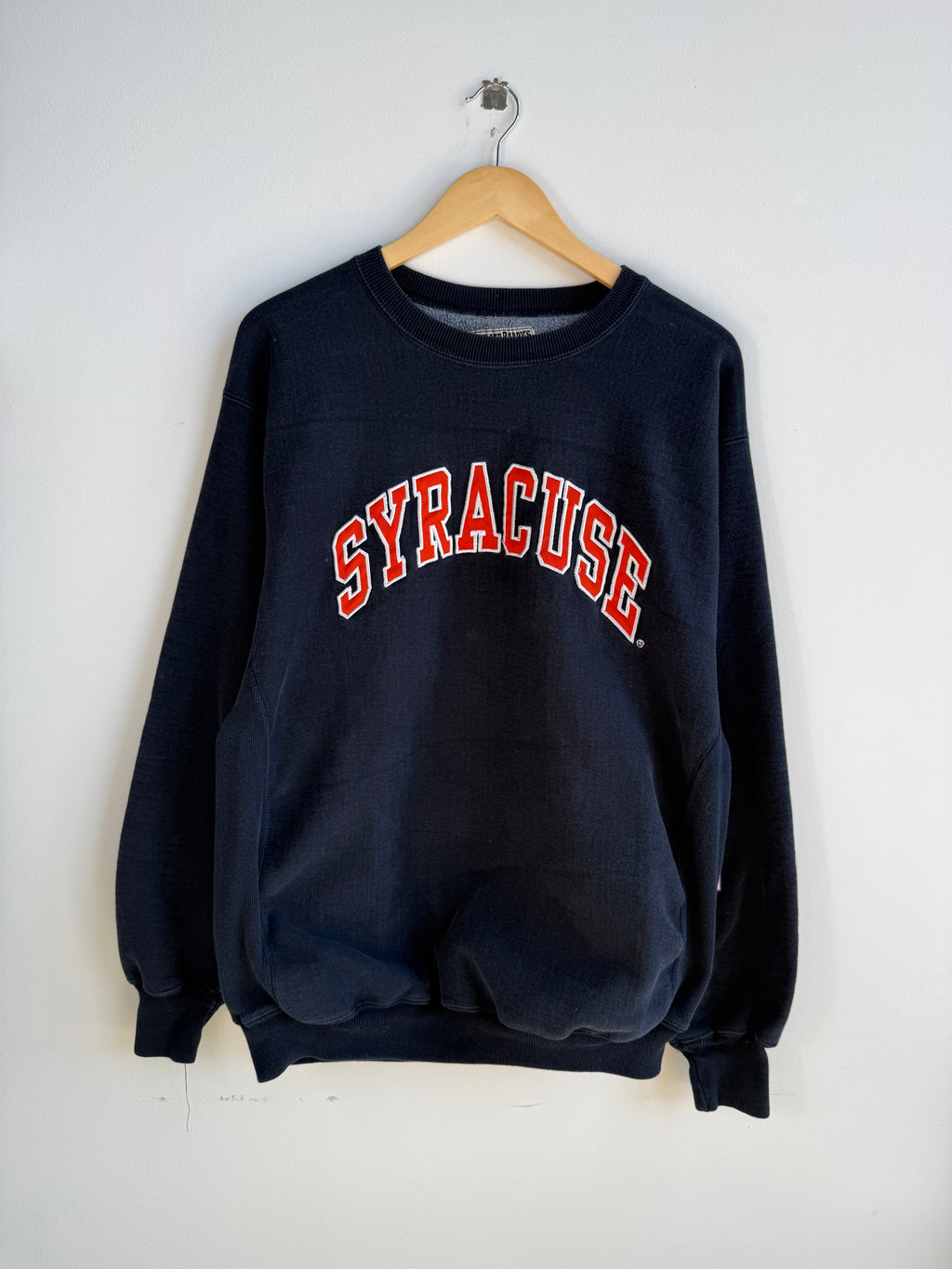 (L) Syracuse Crew
