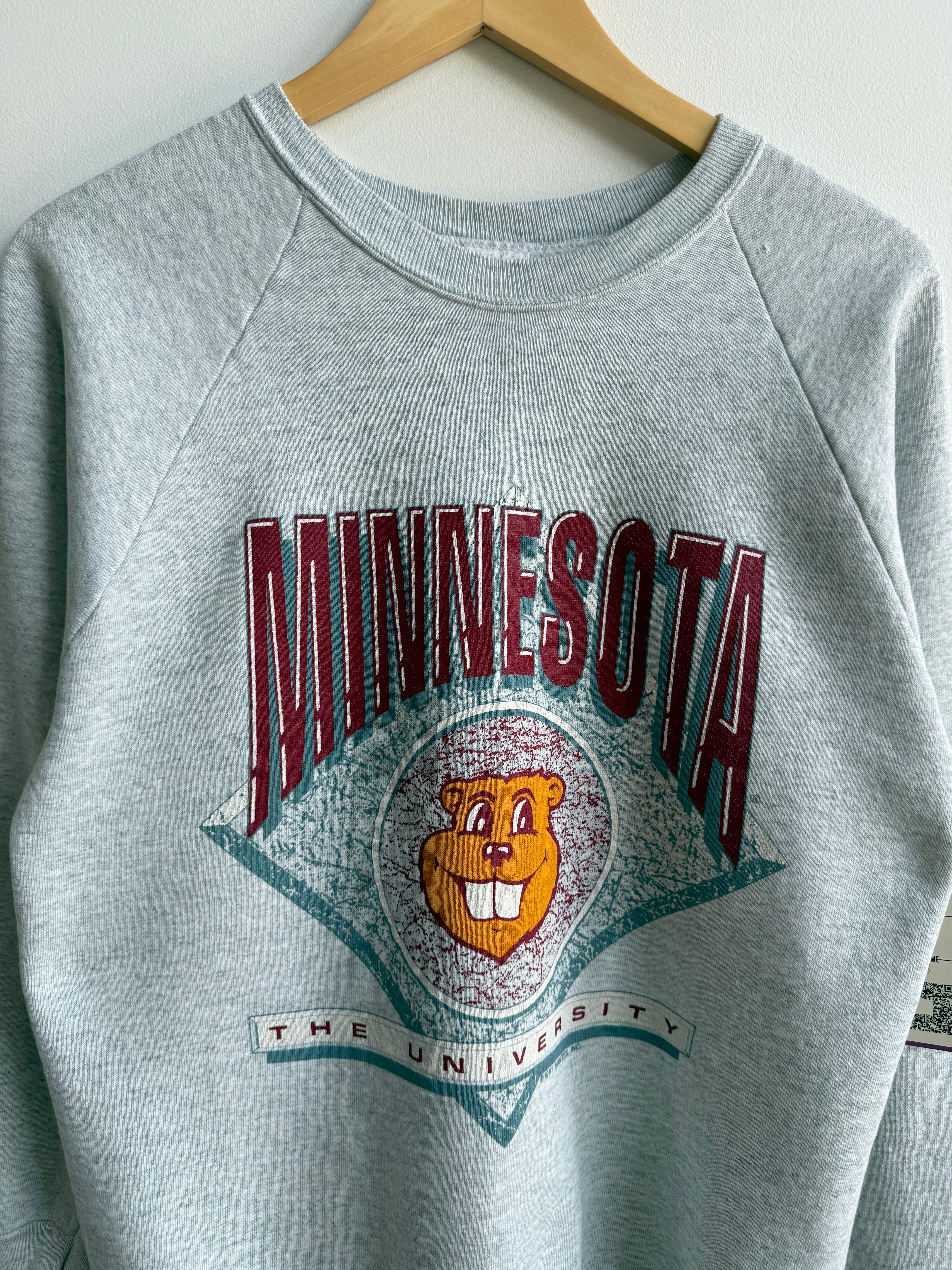 (L) Minnesota Gophers Crew