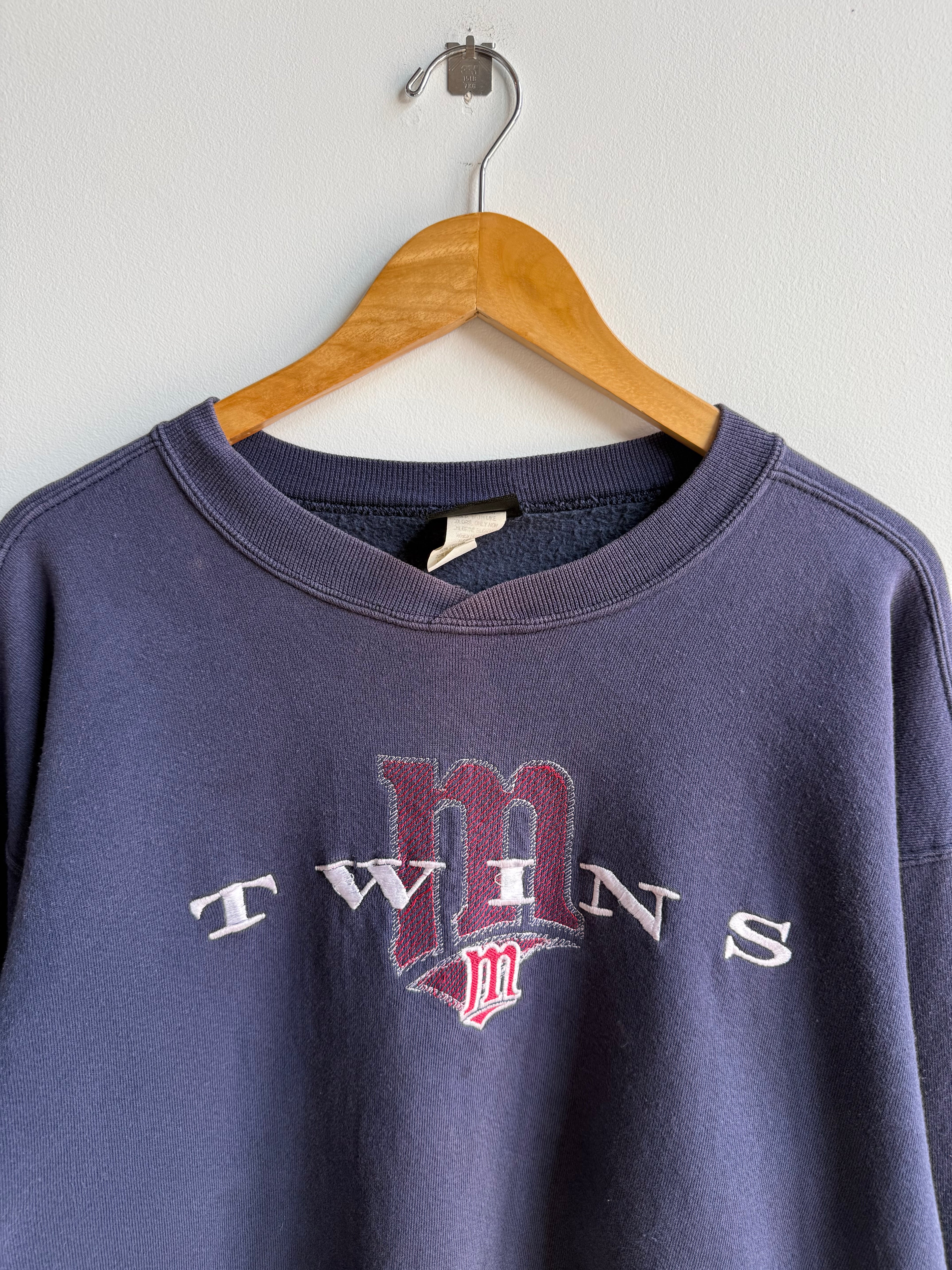 (L) Minnesota Twins Crew