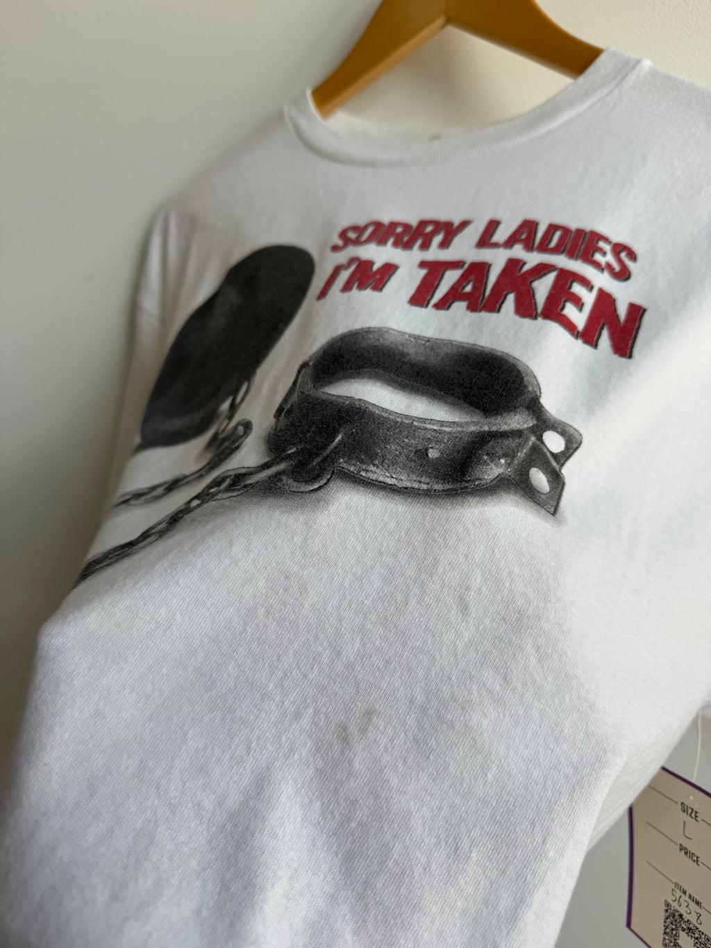 (L) Ball And Chain Tee