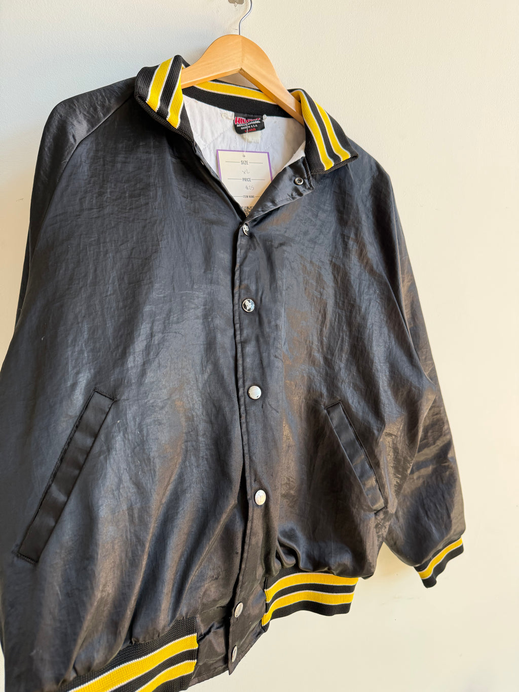 (XL) The Hideaway Jacket