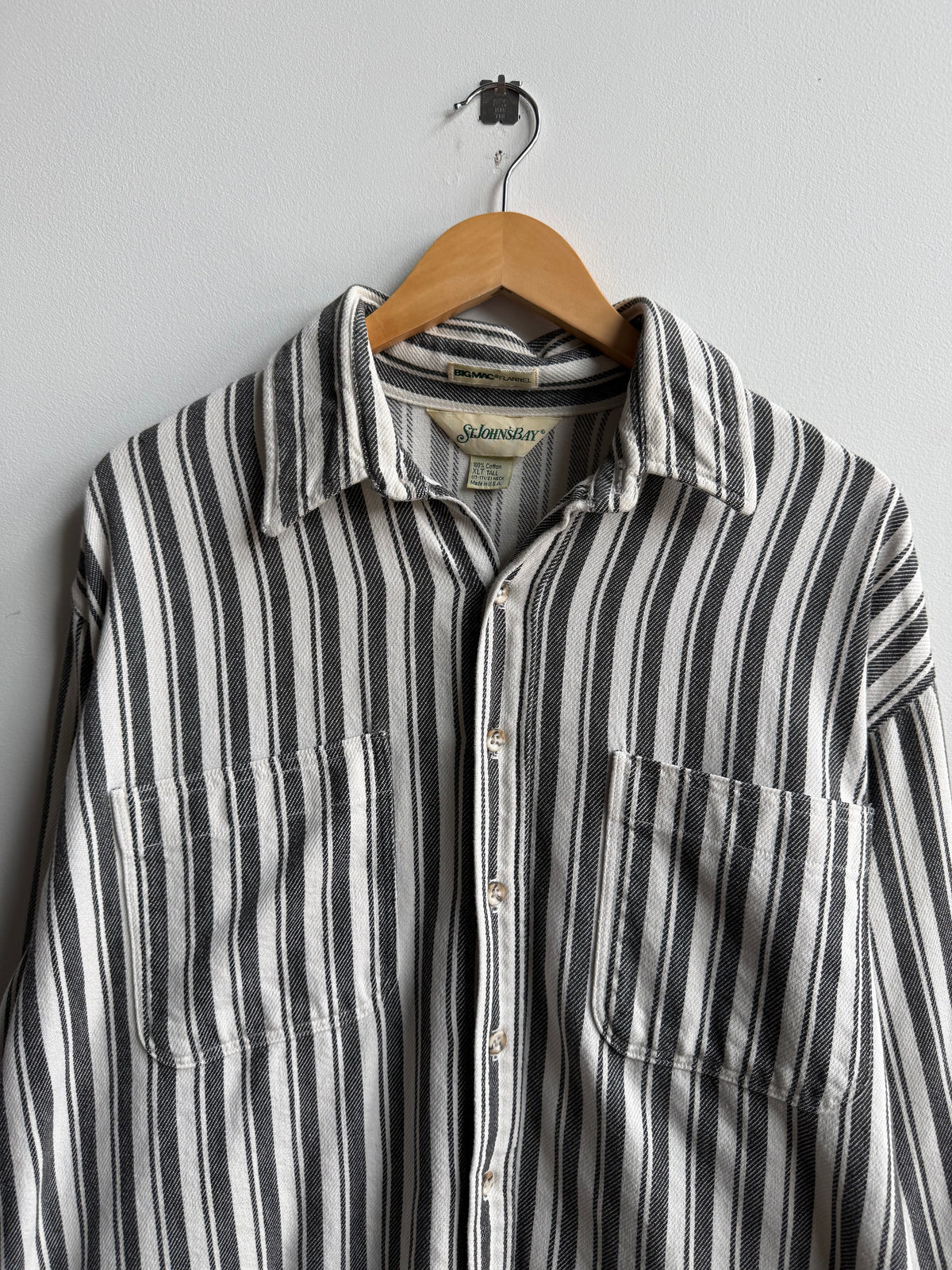 (XL) St John’s Bay Flannel Shirt