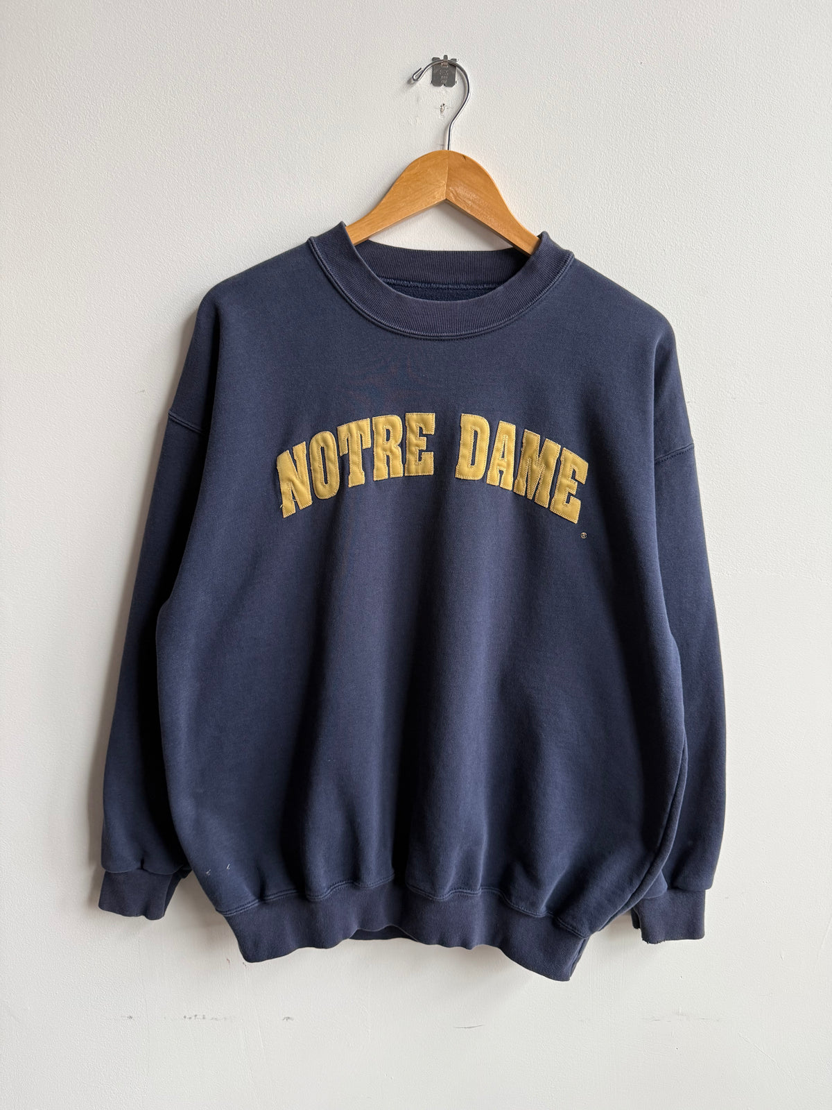 (L) Notre Dame Crew