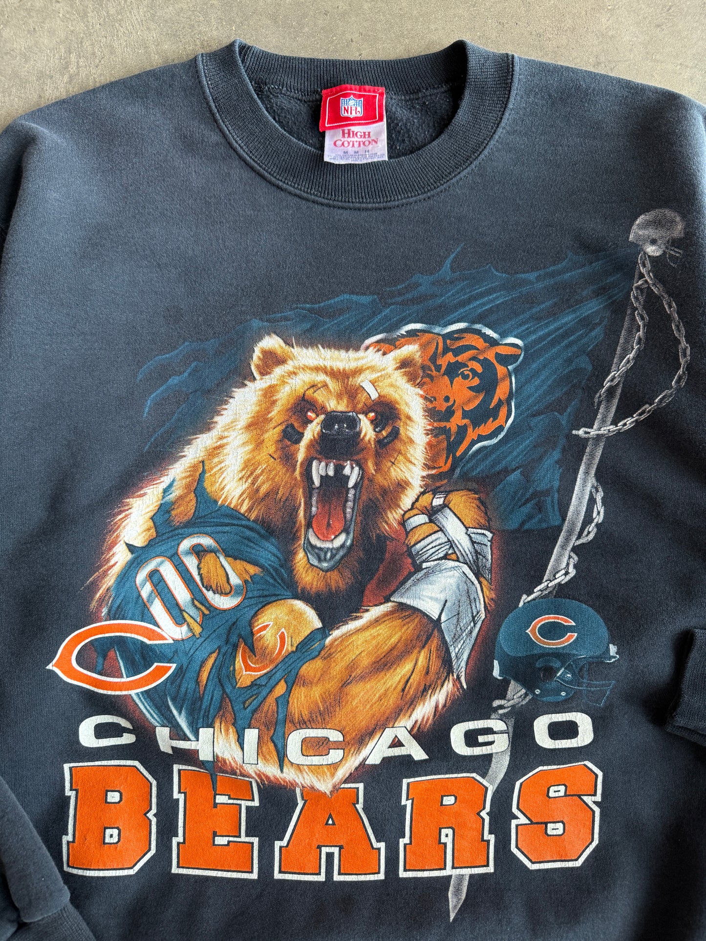 (M) Chicago Bears Big Bear Crew