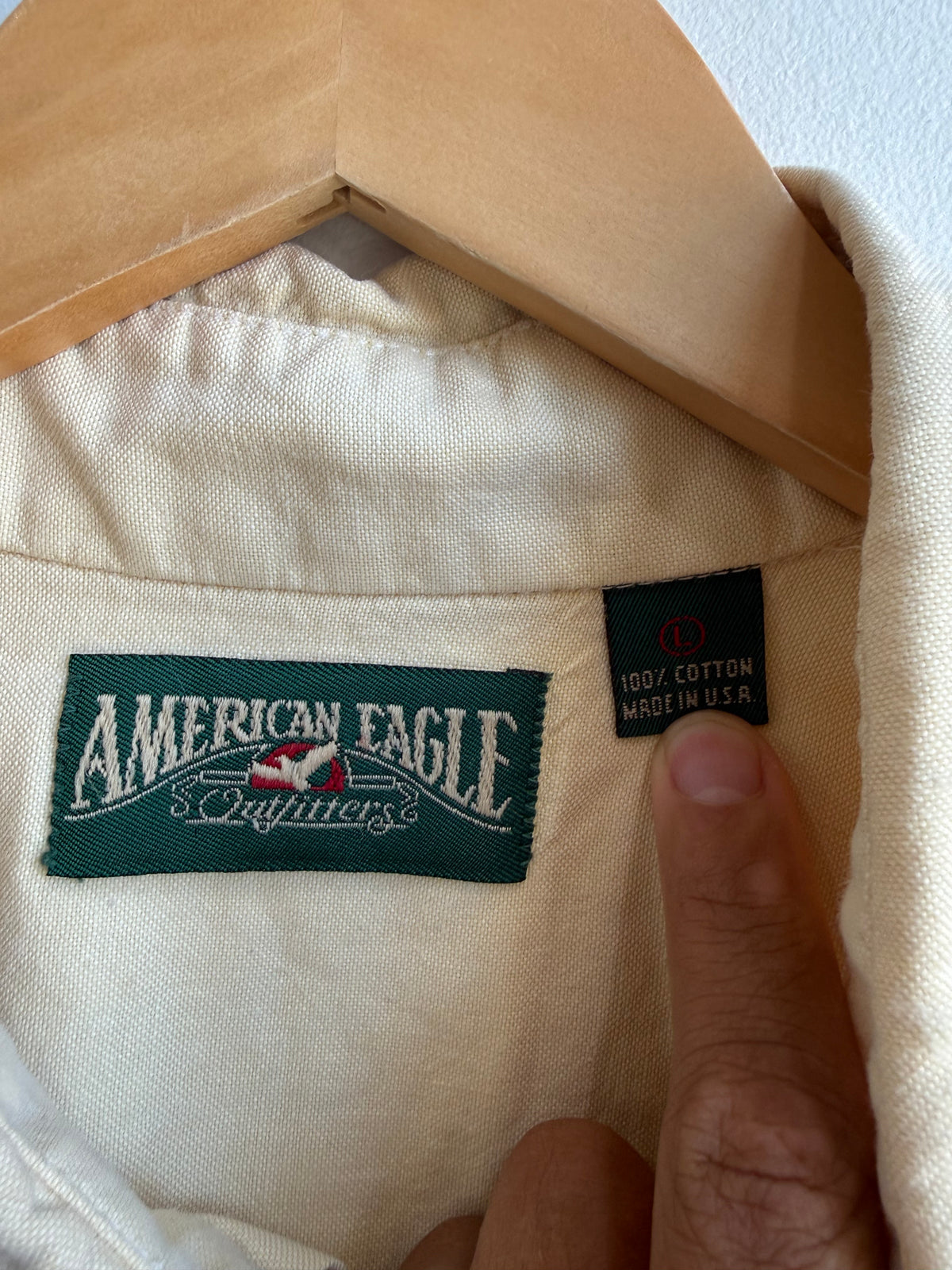 (L) American Eagle Button Up Shirt