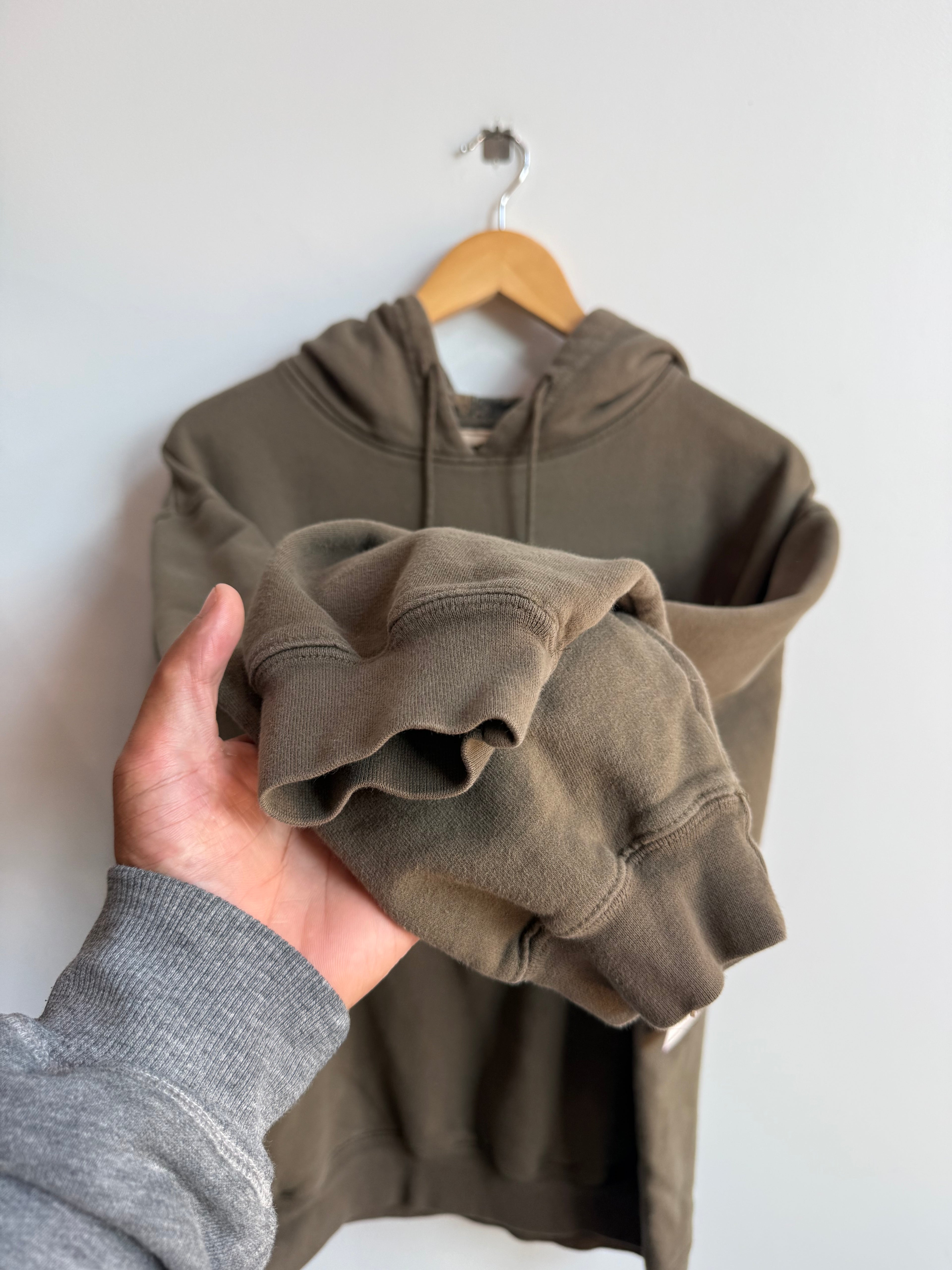 (L) Embroidered Deer Hoodie